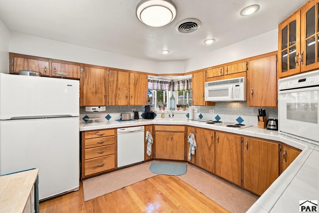 82 Amherst Ave