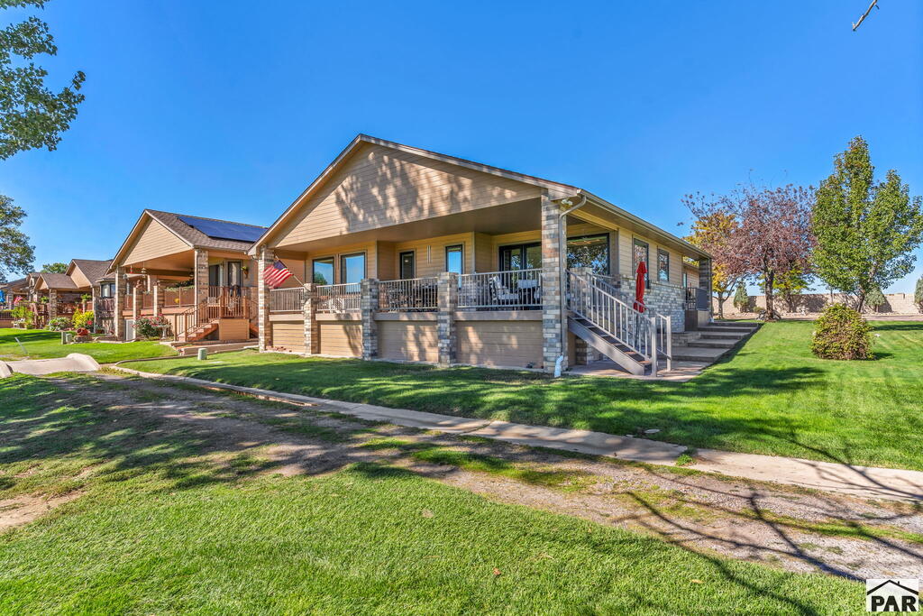 2 Country Club Village