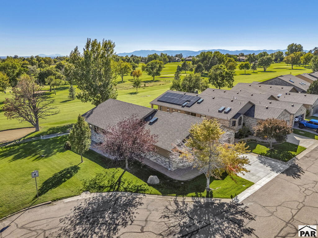 2 Country Club Village