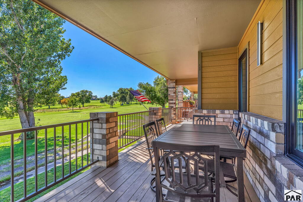 2 Country Club Village