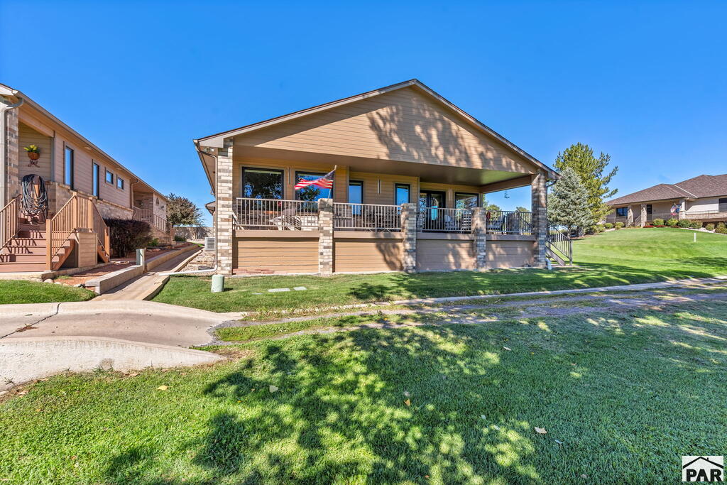2 Country Club Village