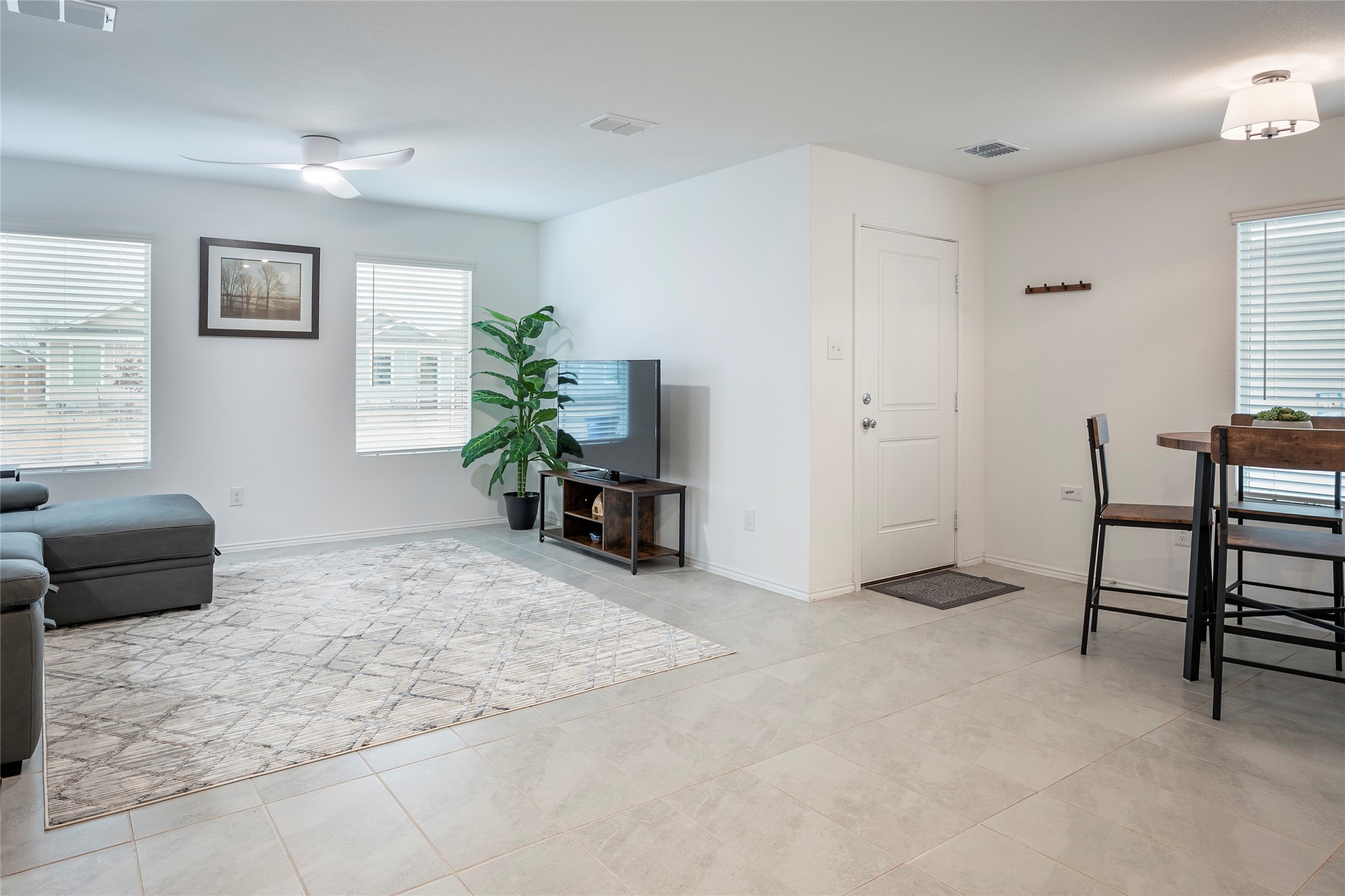 142 Sunflower Street