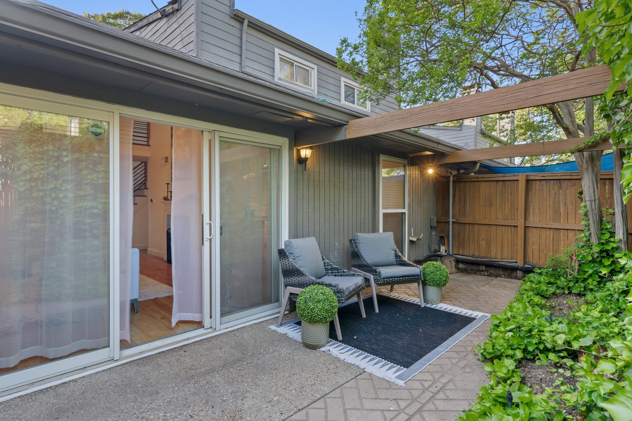 7478 E Northwest Highway 136