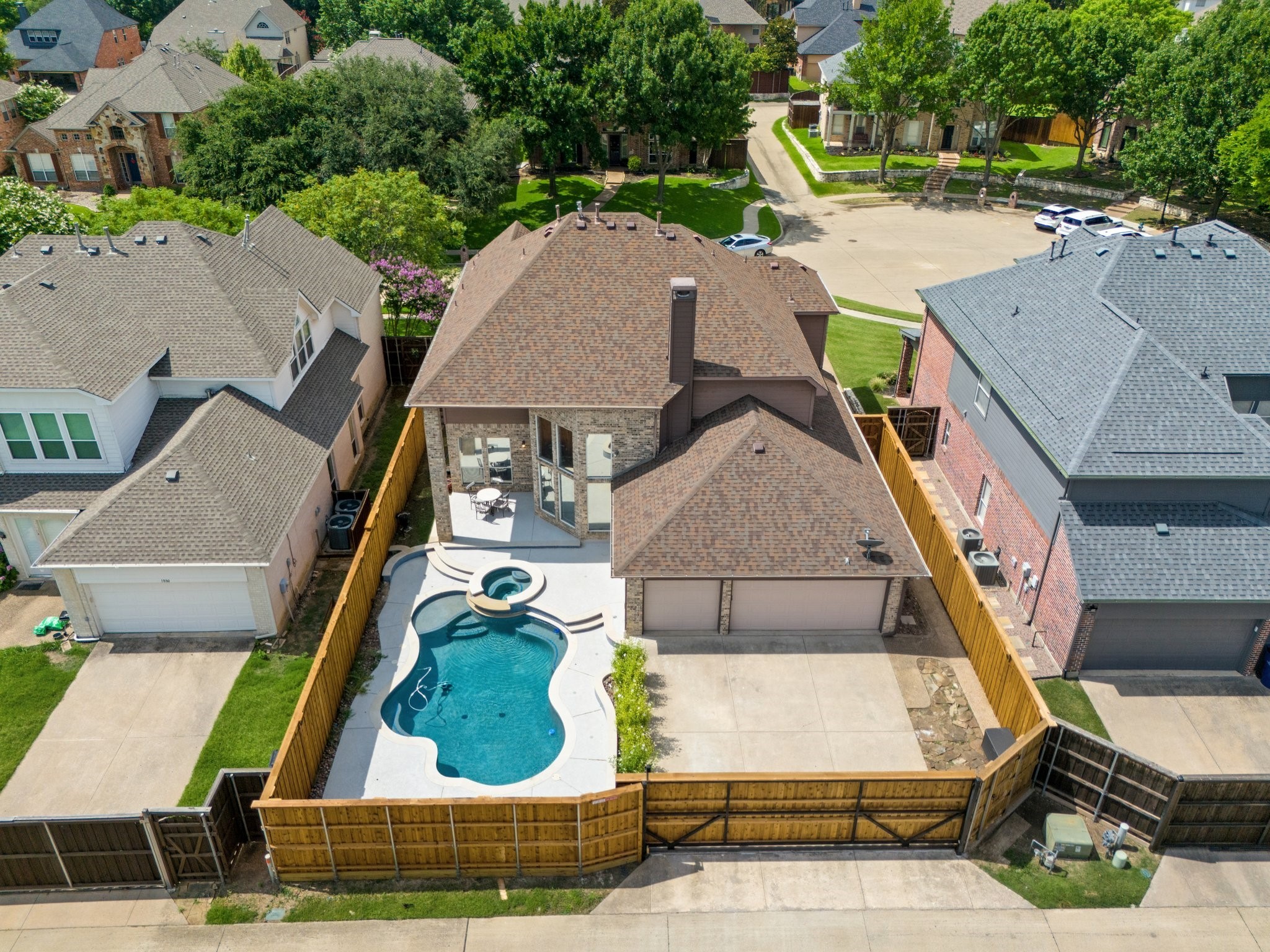 1860 Hollow Falls Court