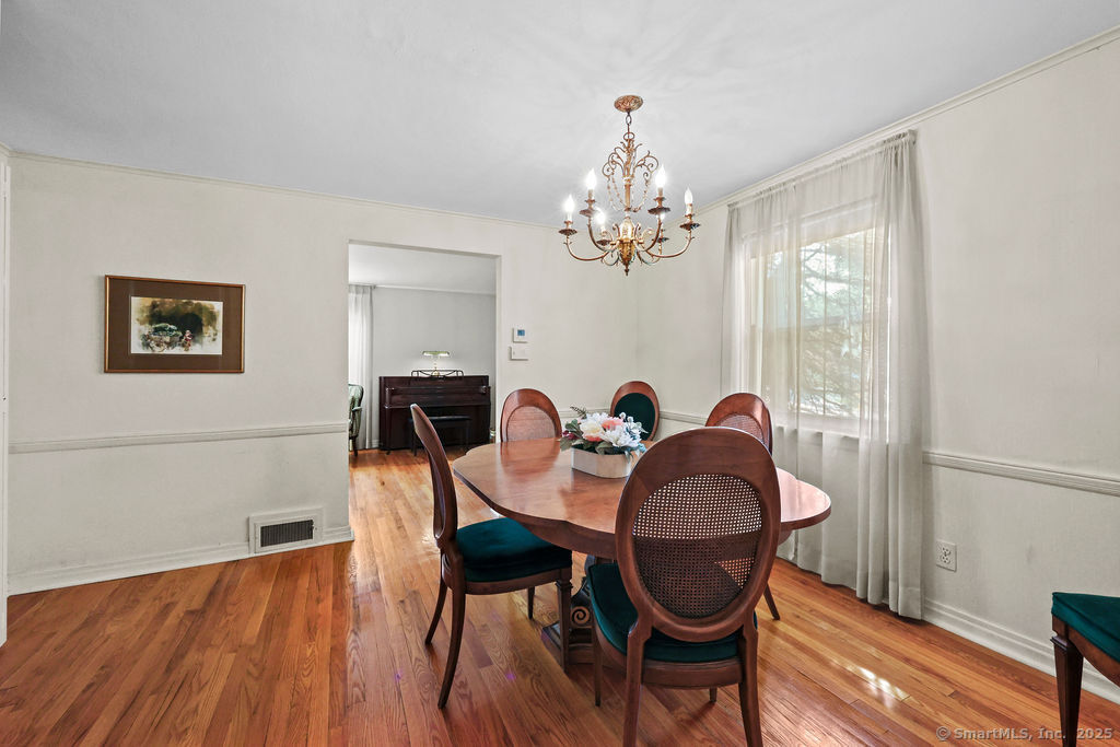 19 Seneca Road