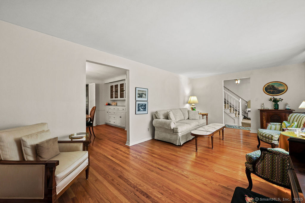 19 Seneca Road