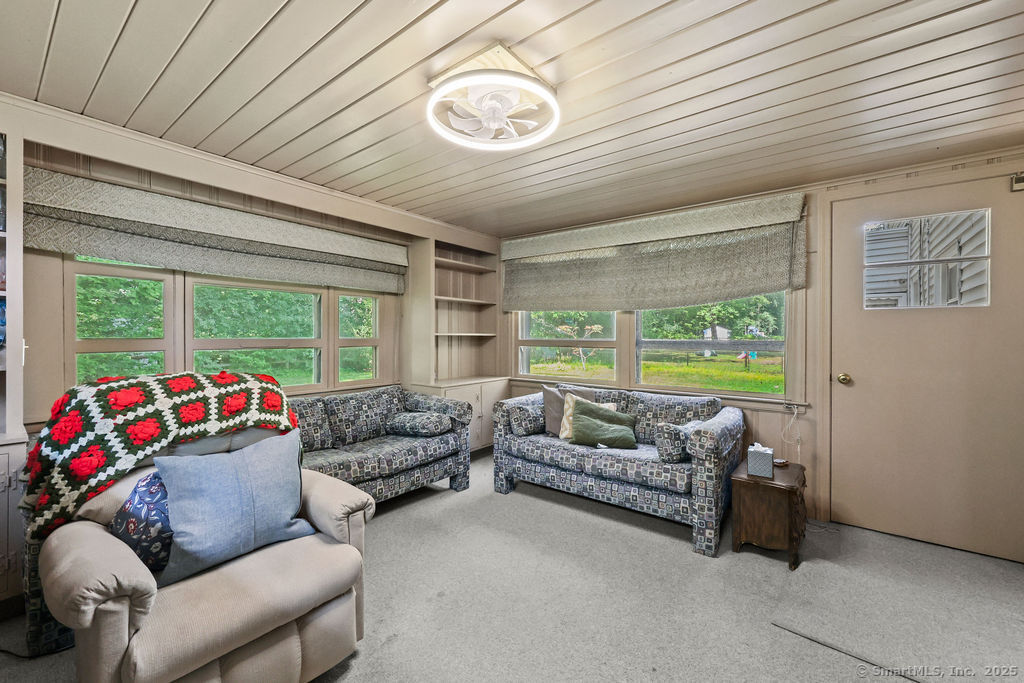 19 Seneca Road