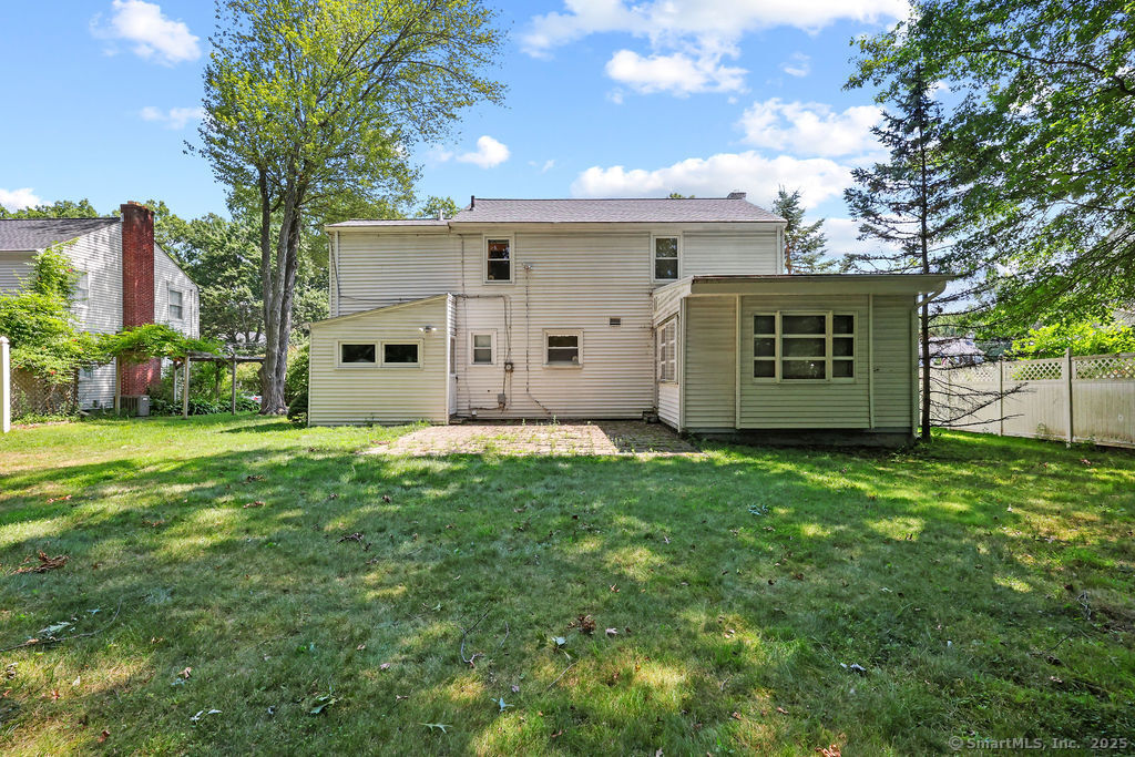19 Seneca Road