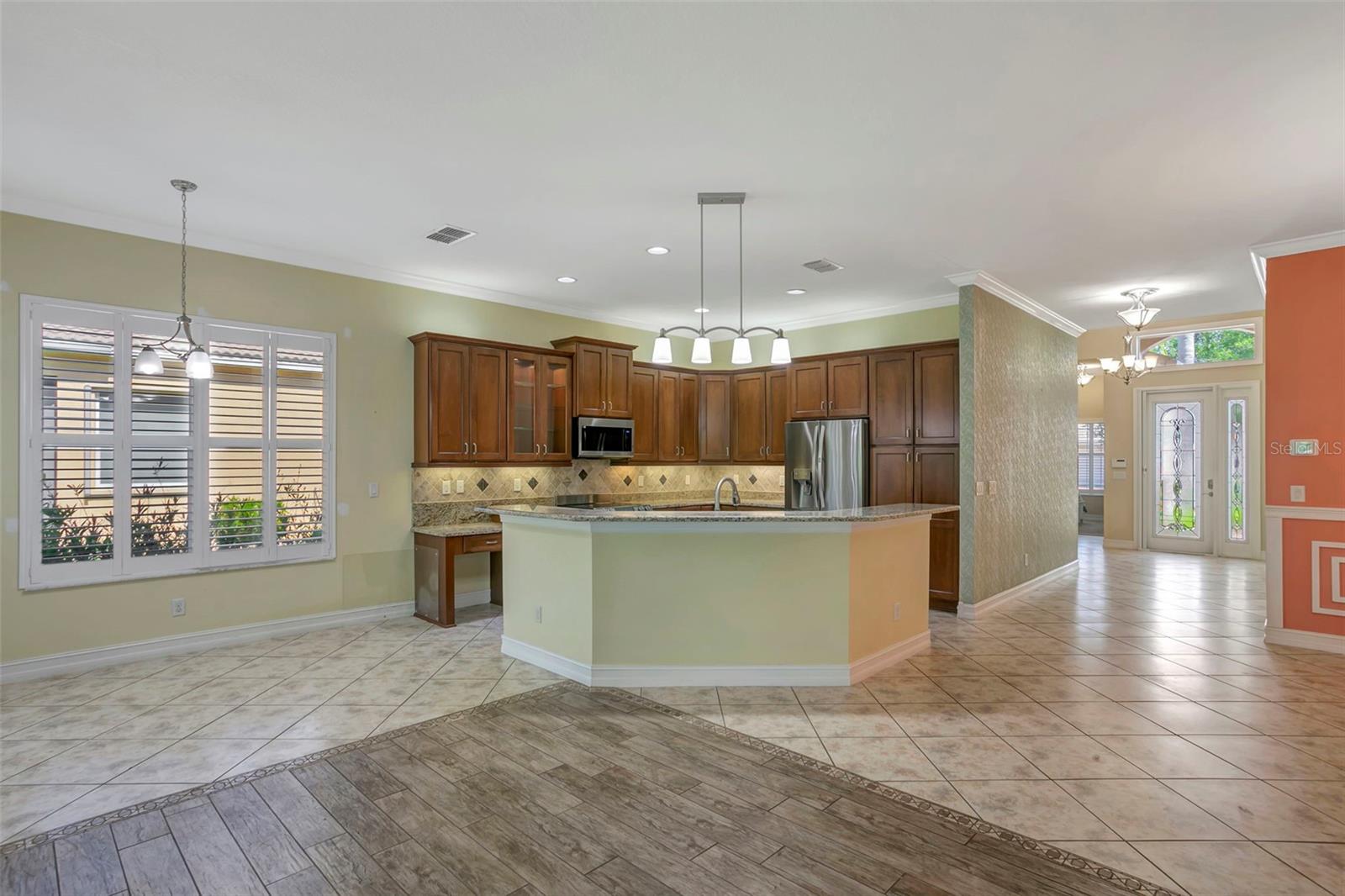 16022 GOLDEN LAKES DR