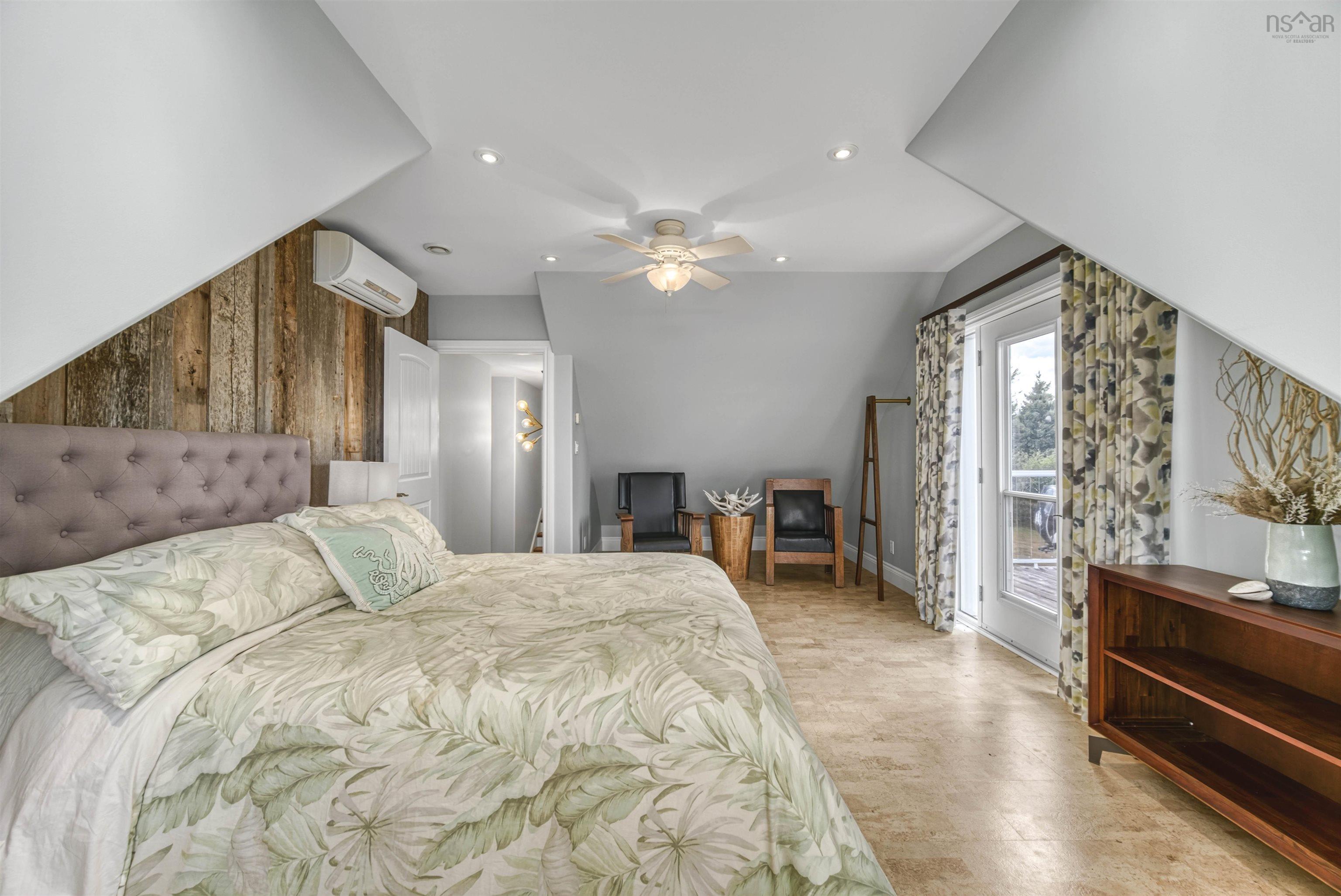 76 Sandview Lane