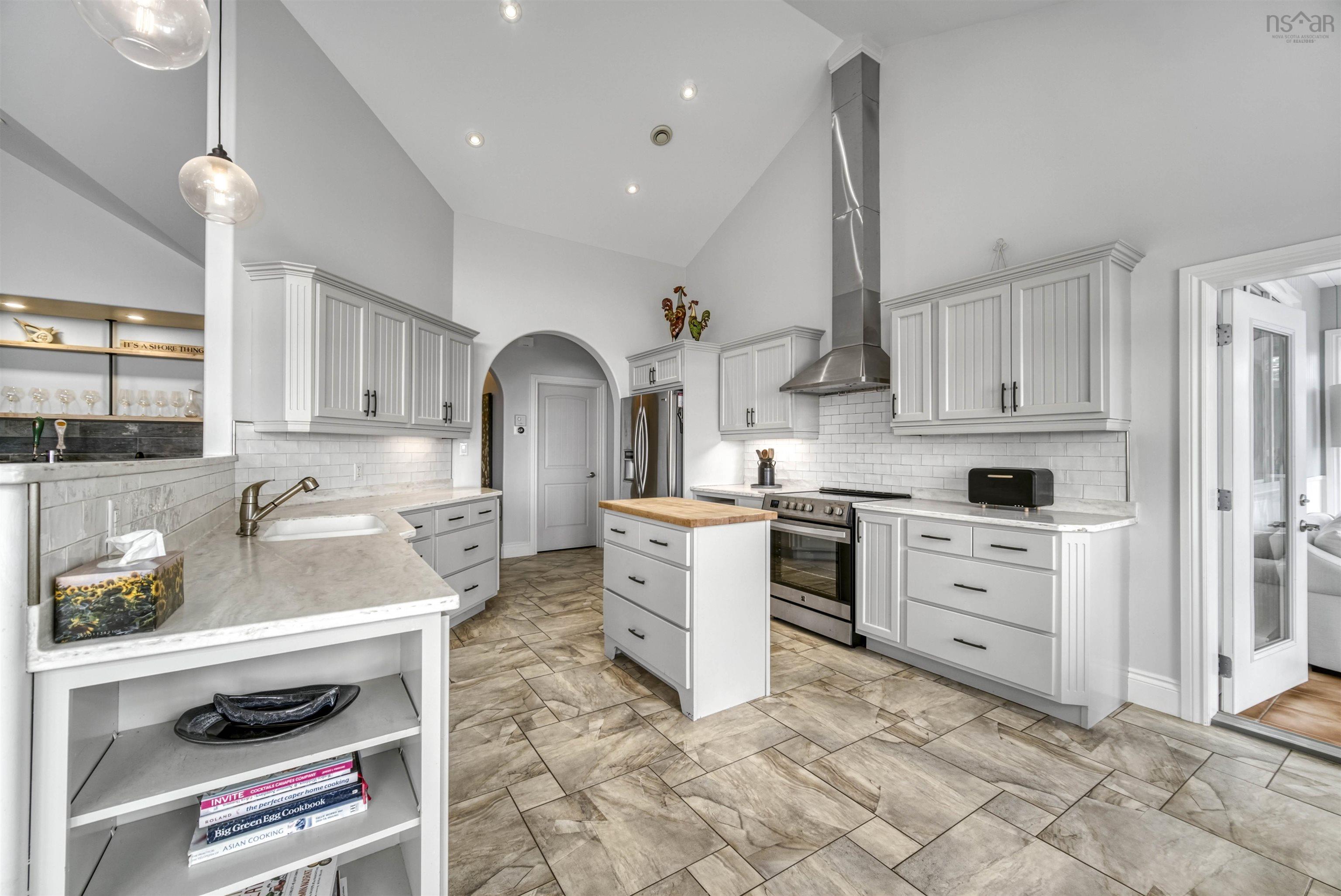 76 Sandview Lane