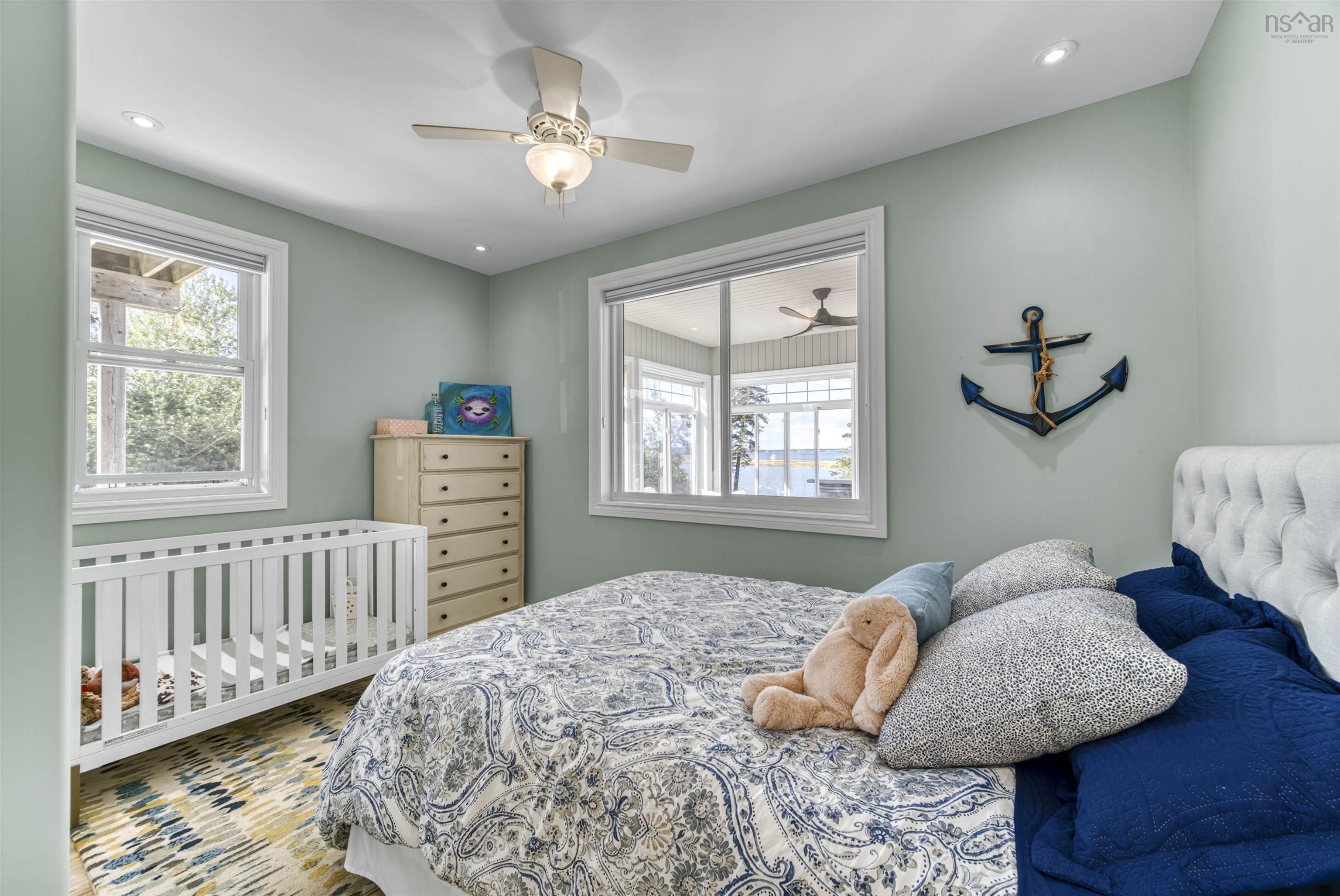 76 Sandview Lane