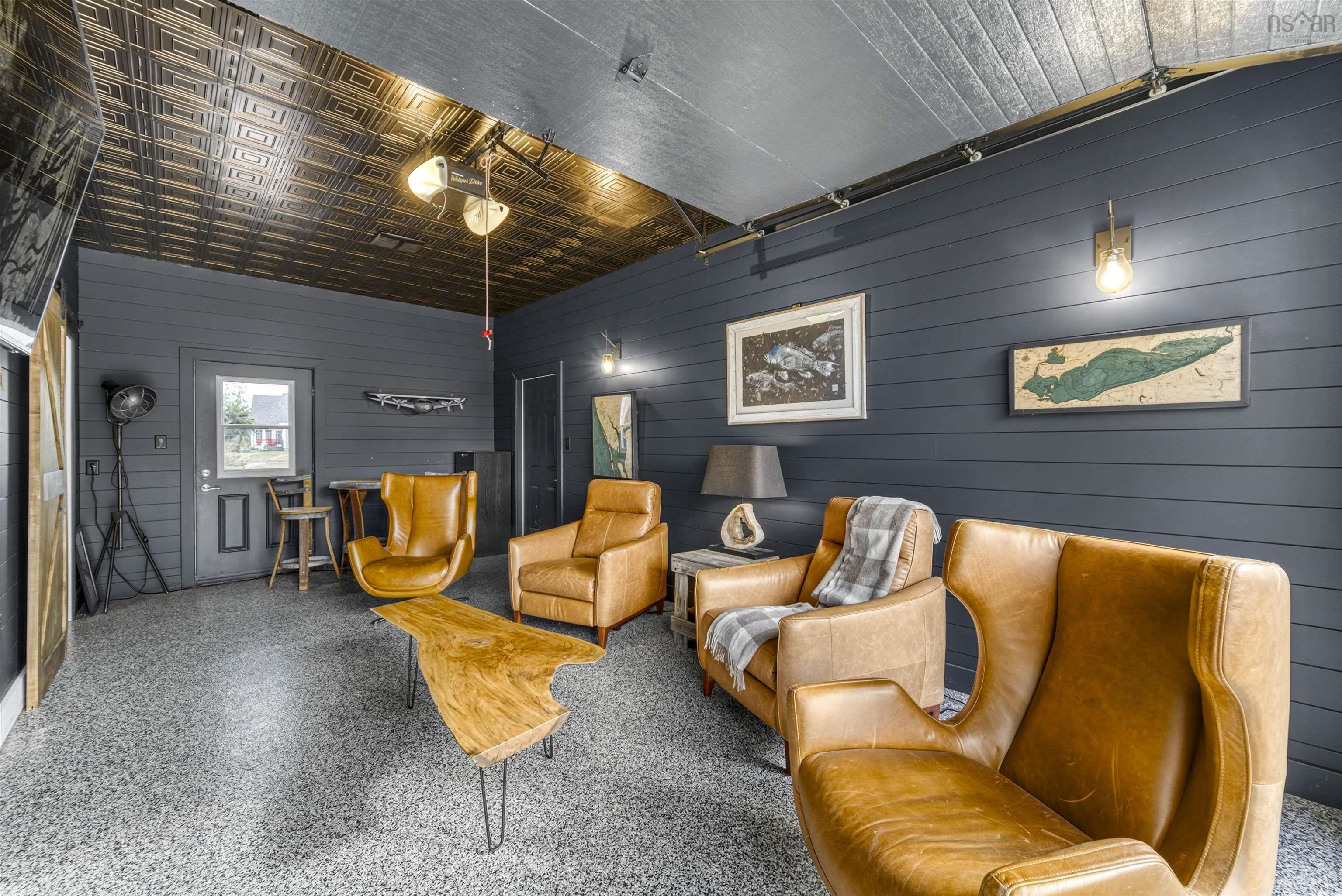 76 Sandview Lane