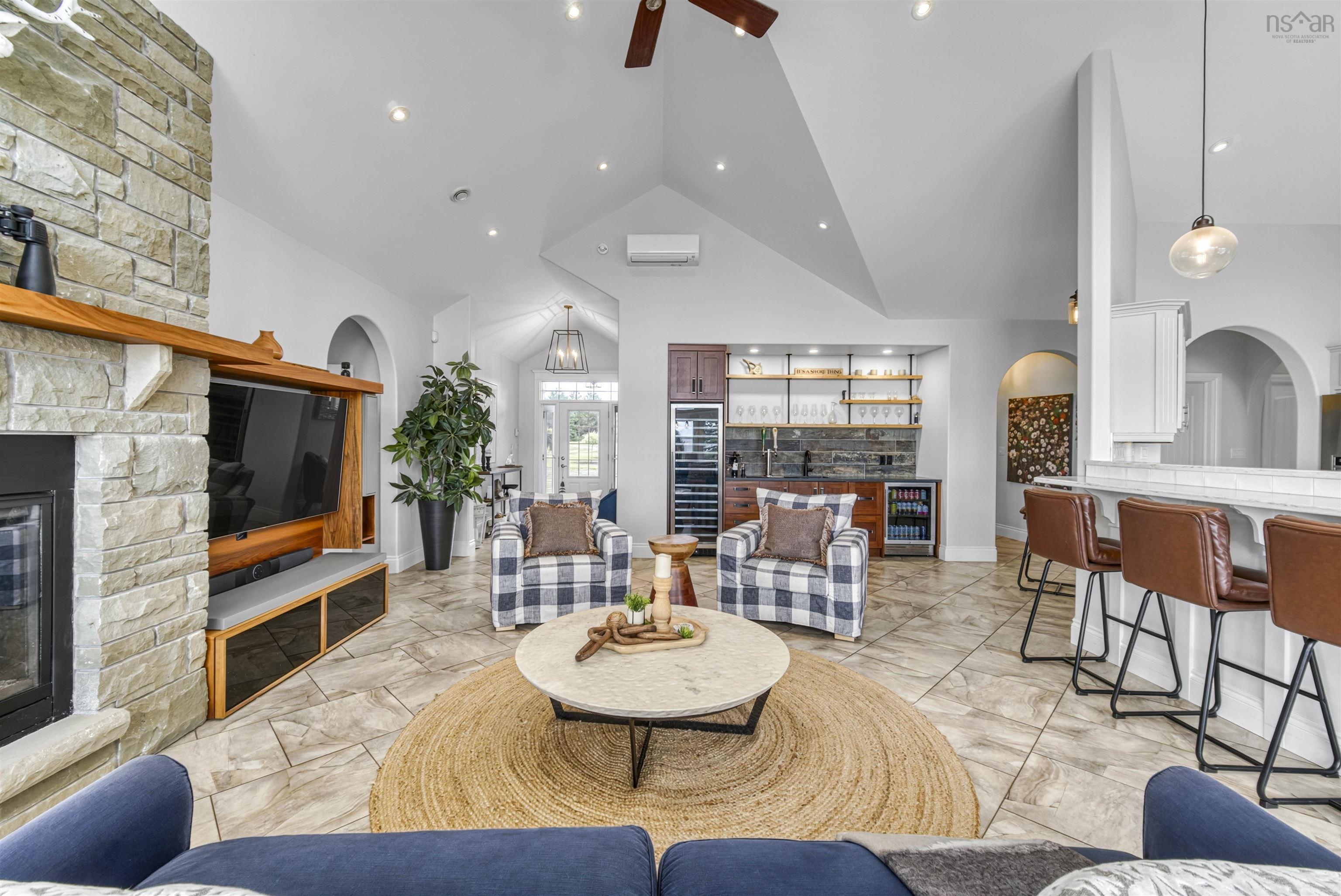 76 Sandview Lane