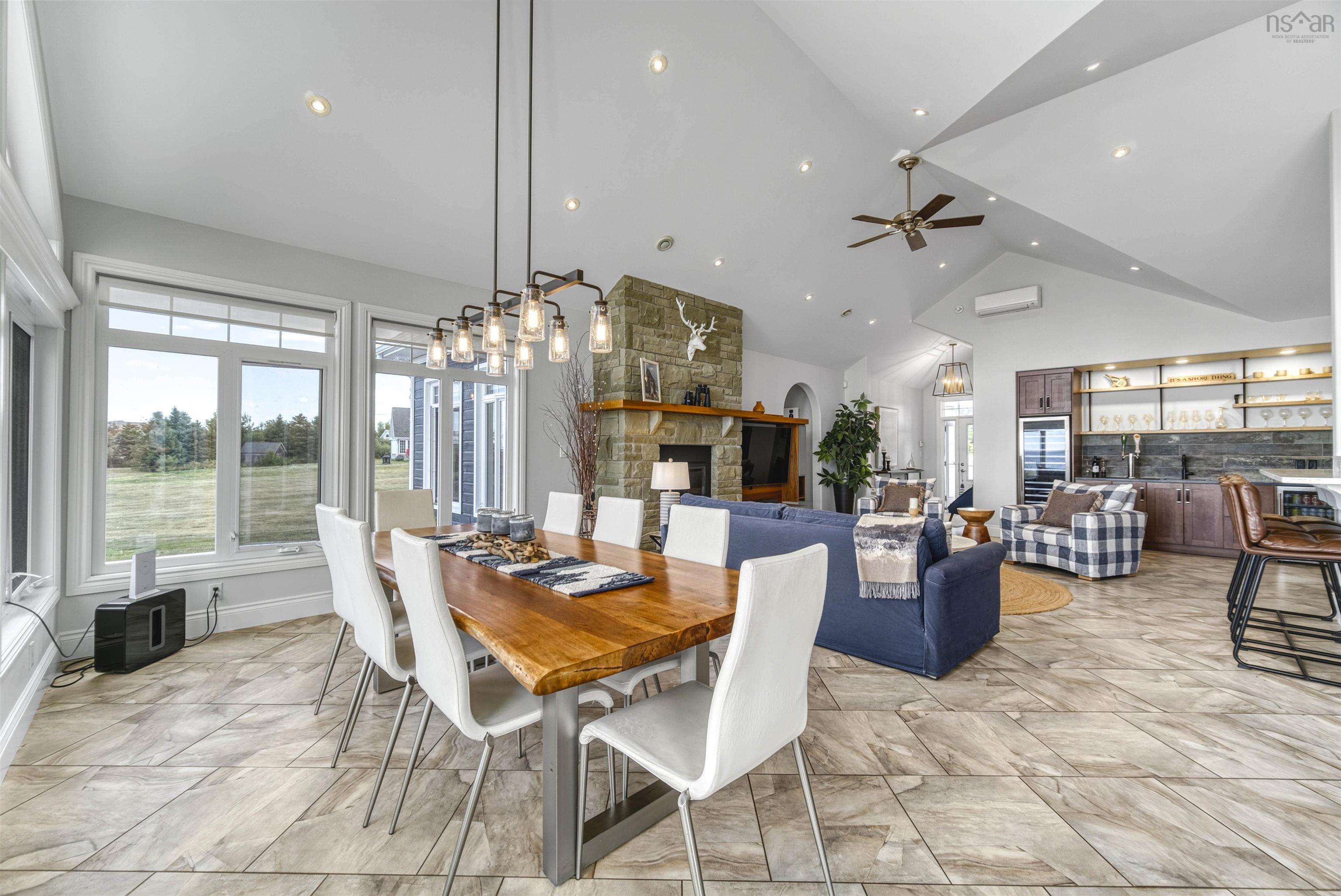 76 Sandview Lane
