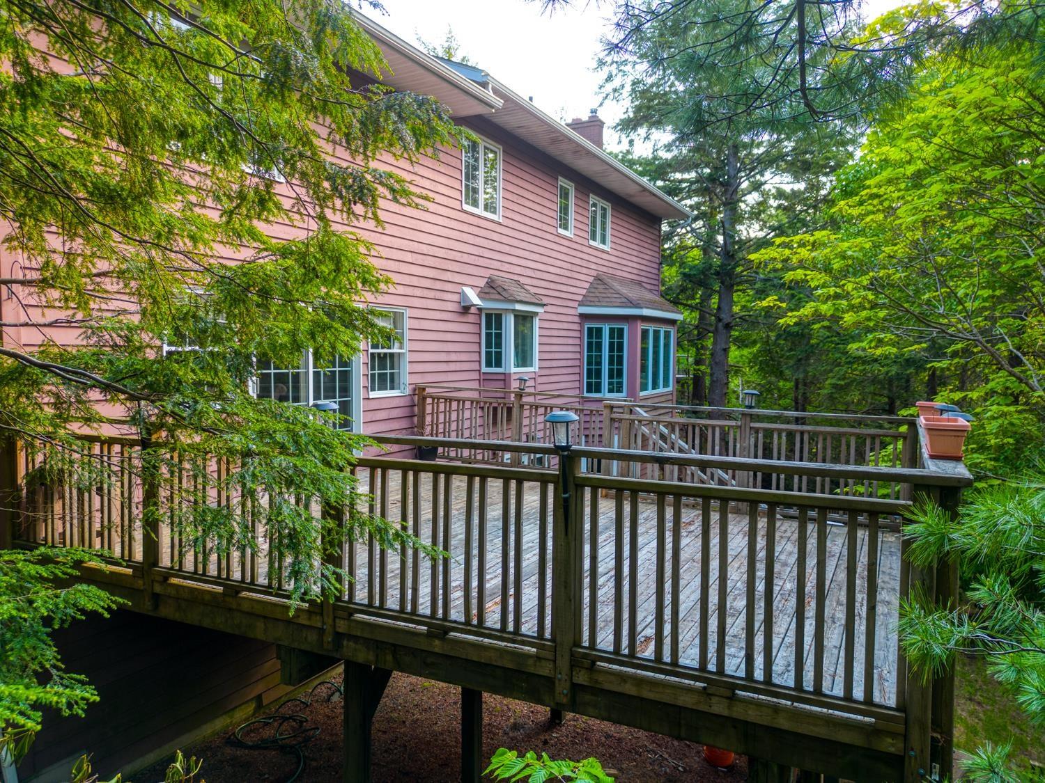 23 Falcon Place