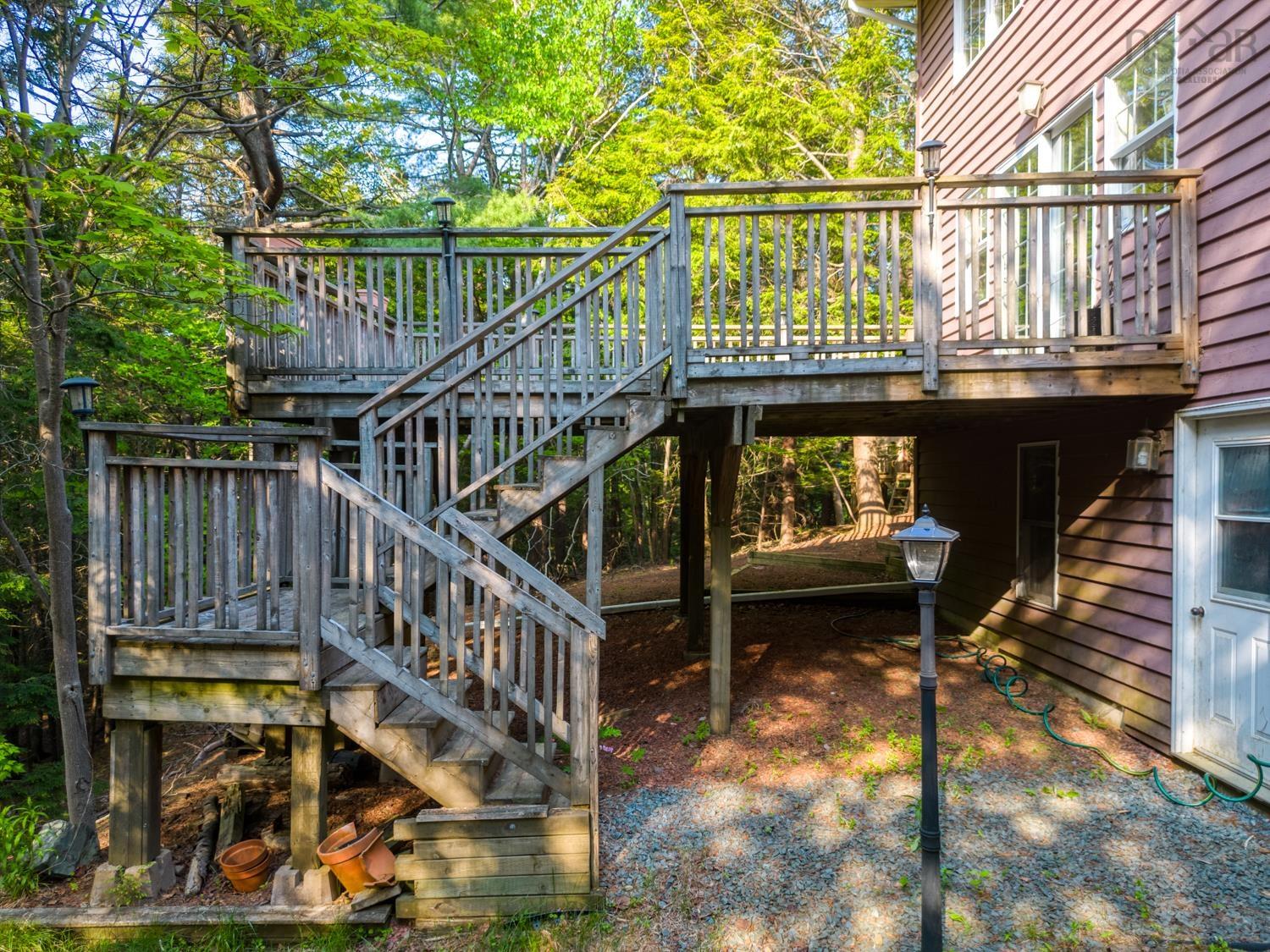 23 Falcon Place