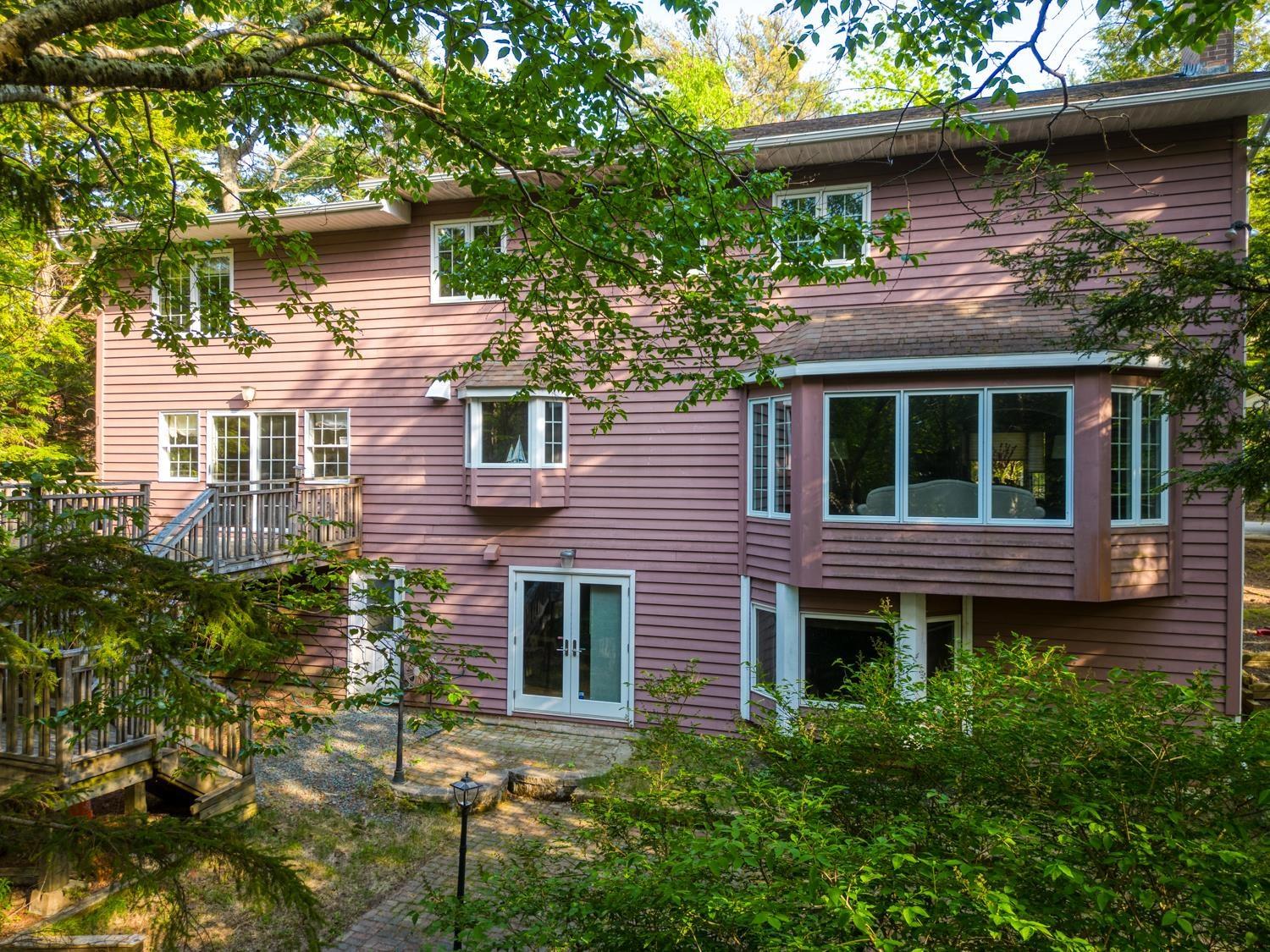 23 Falcon Place