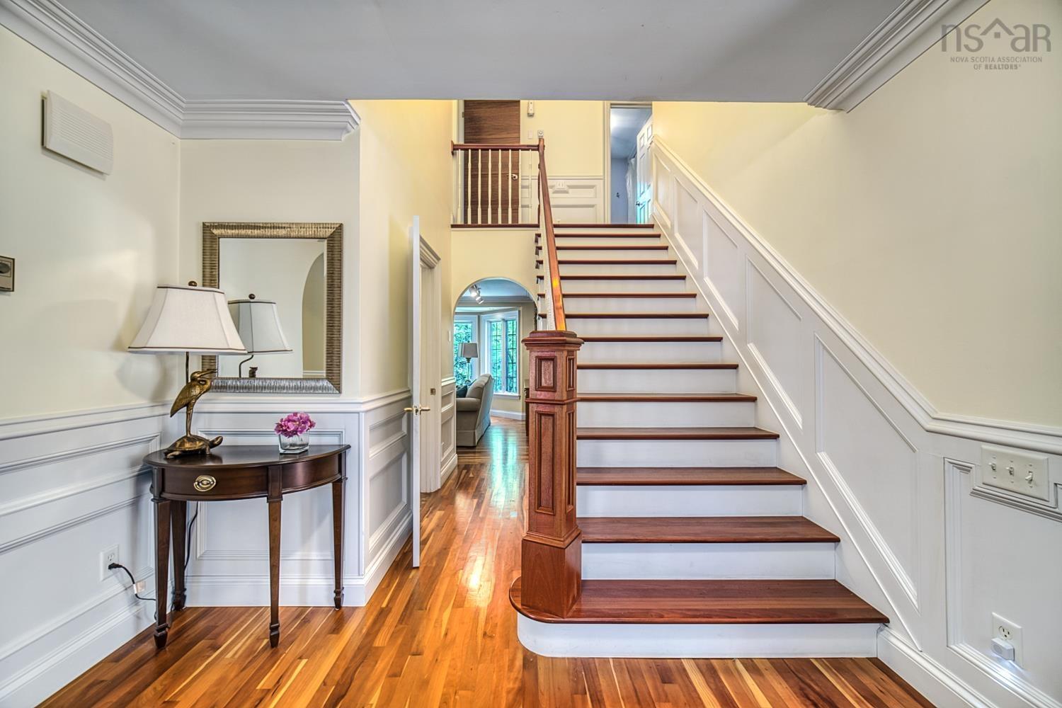 23 Falcon Place
