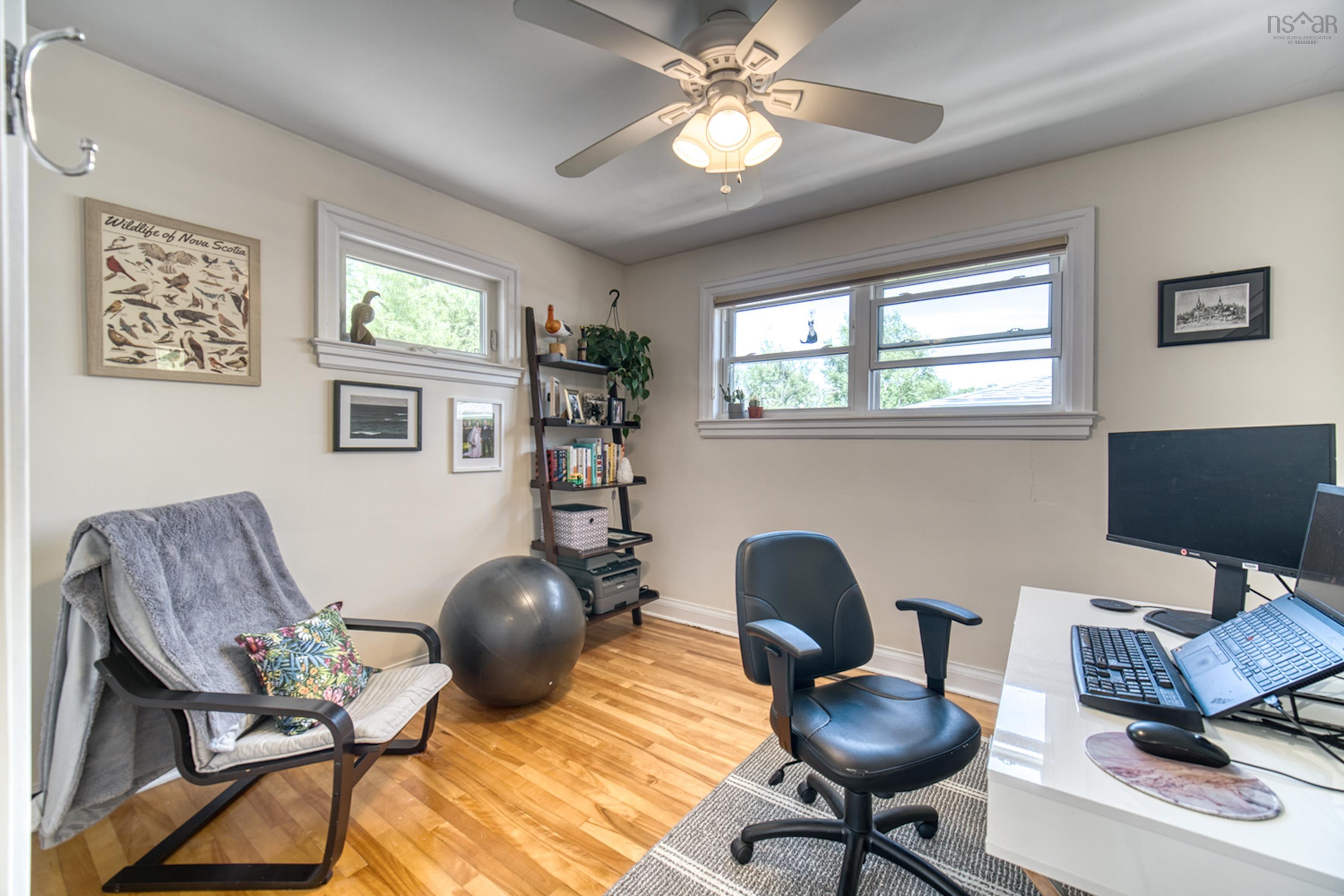 10 Clearview Crescent