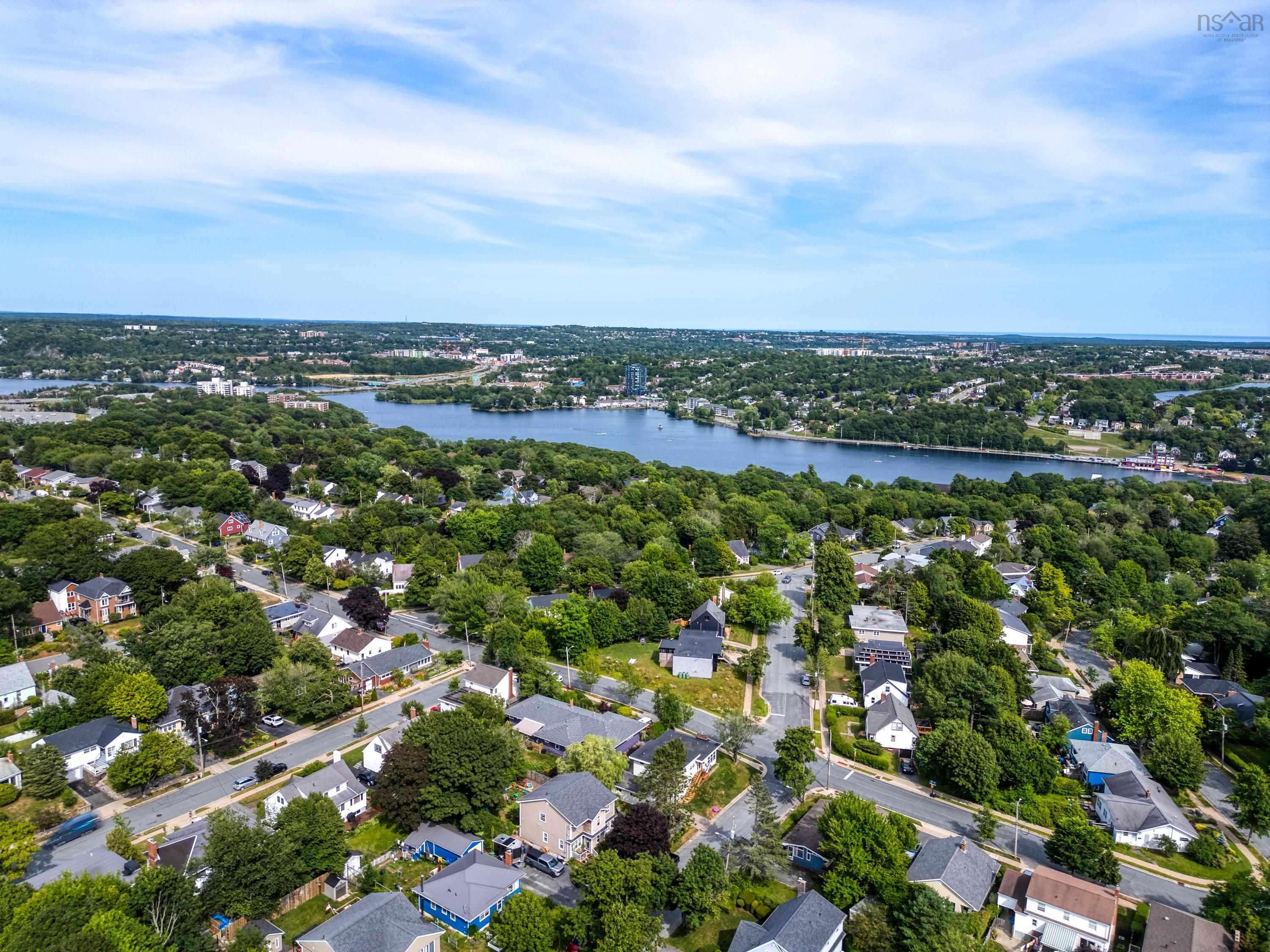 10 Clearview Crescent