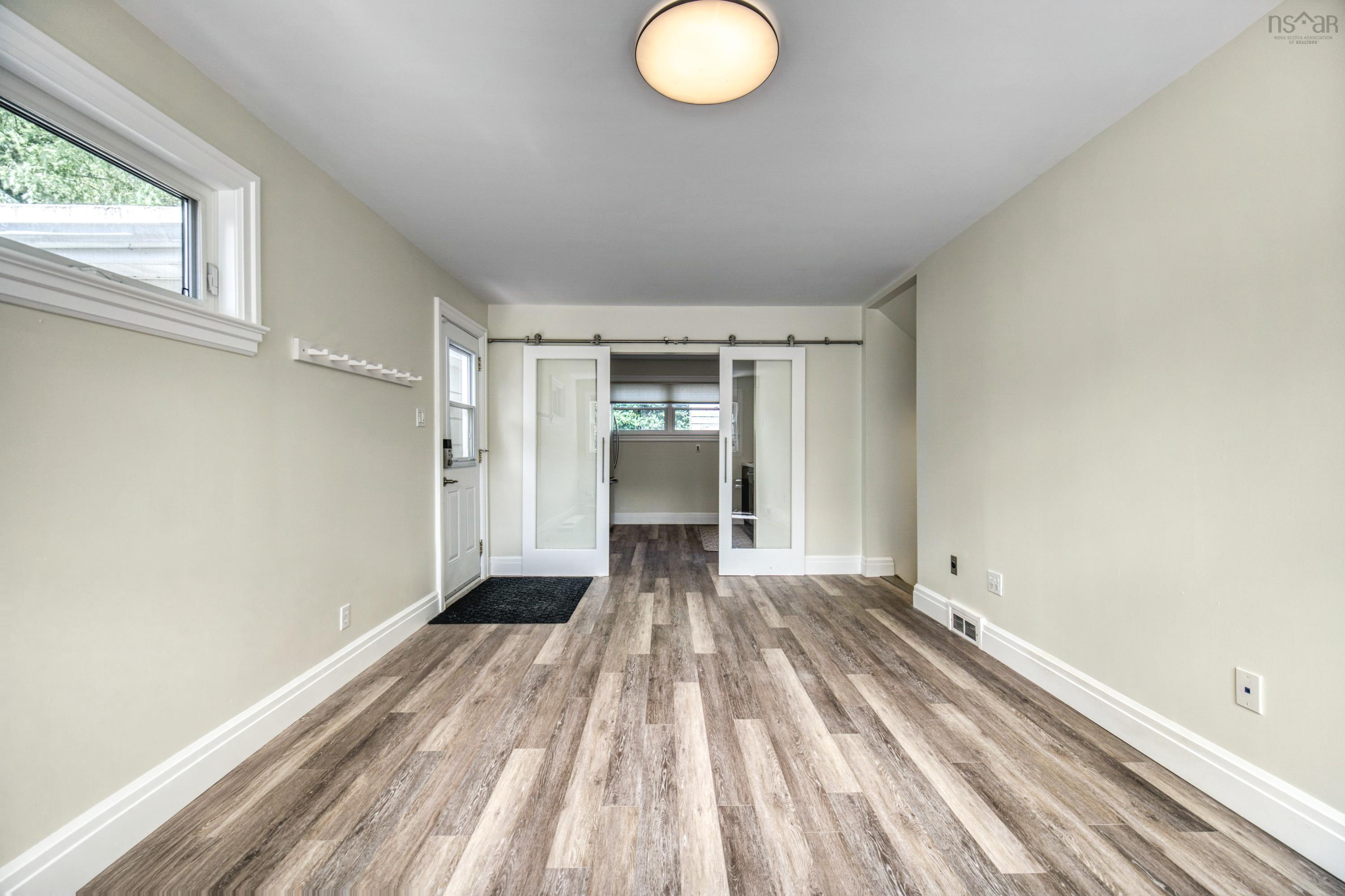 10 Clearview Crescent