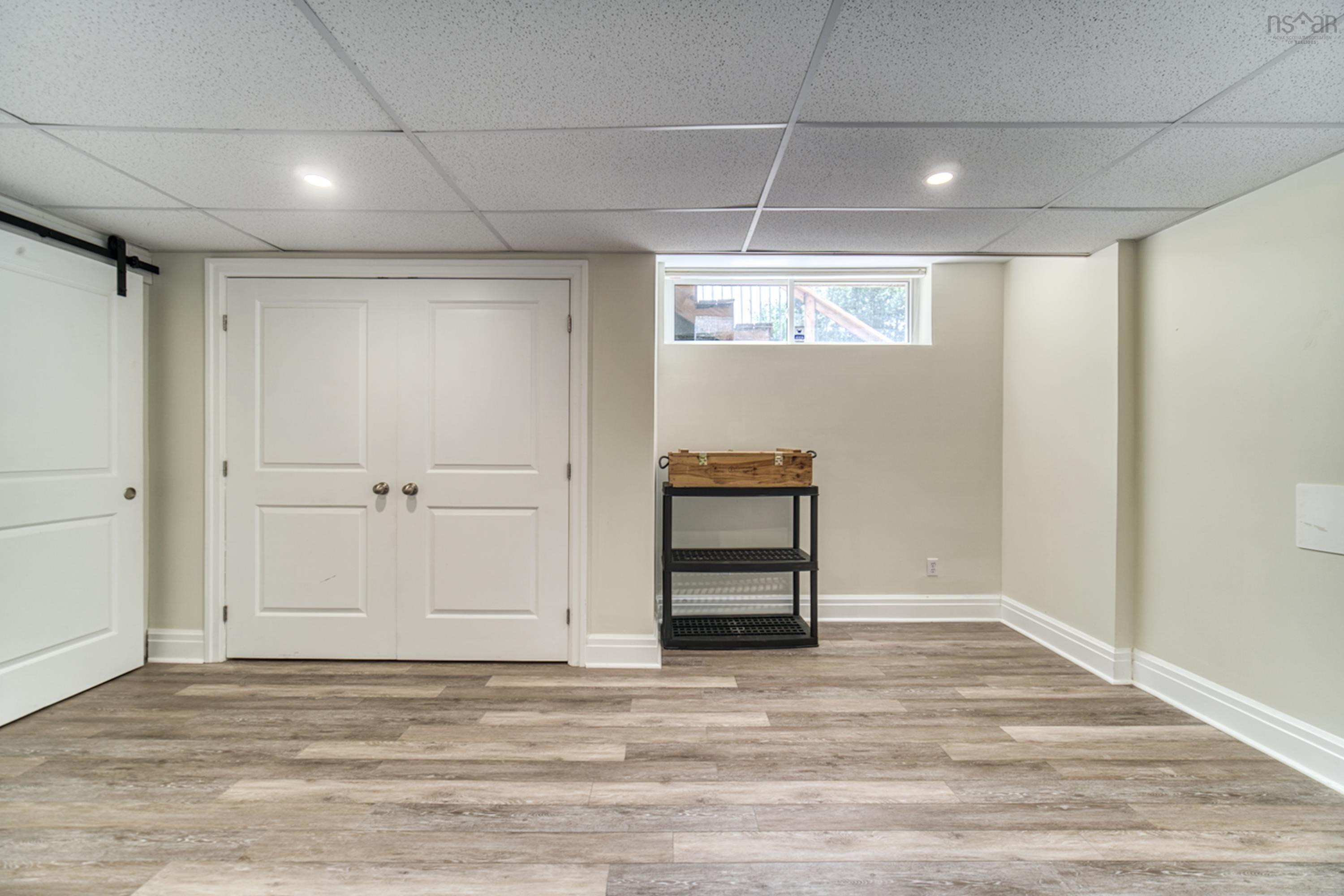 10 Clearview Crescent