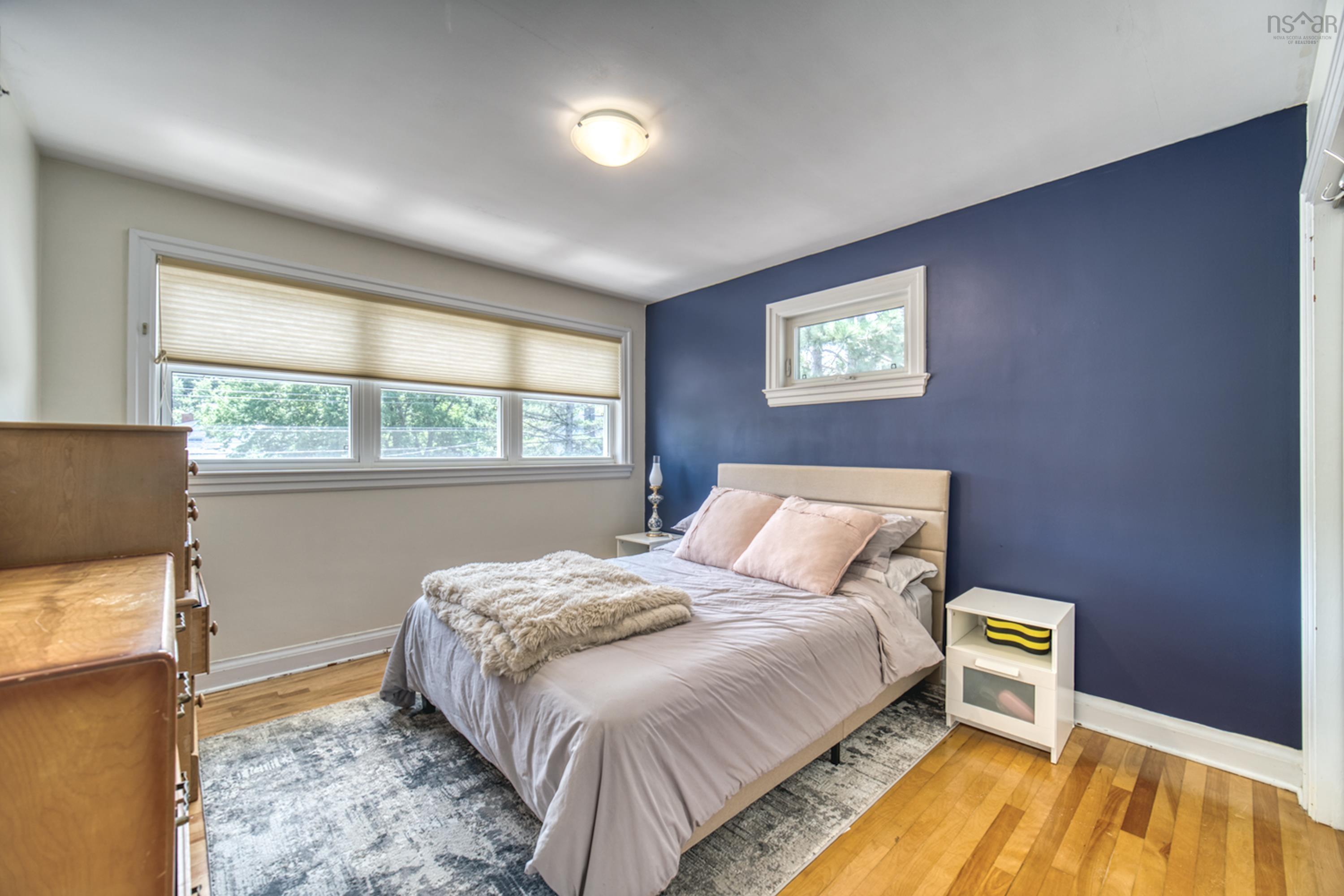 10 Clearview Crescent