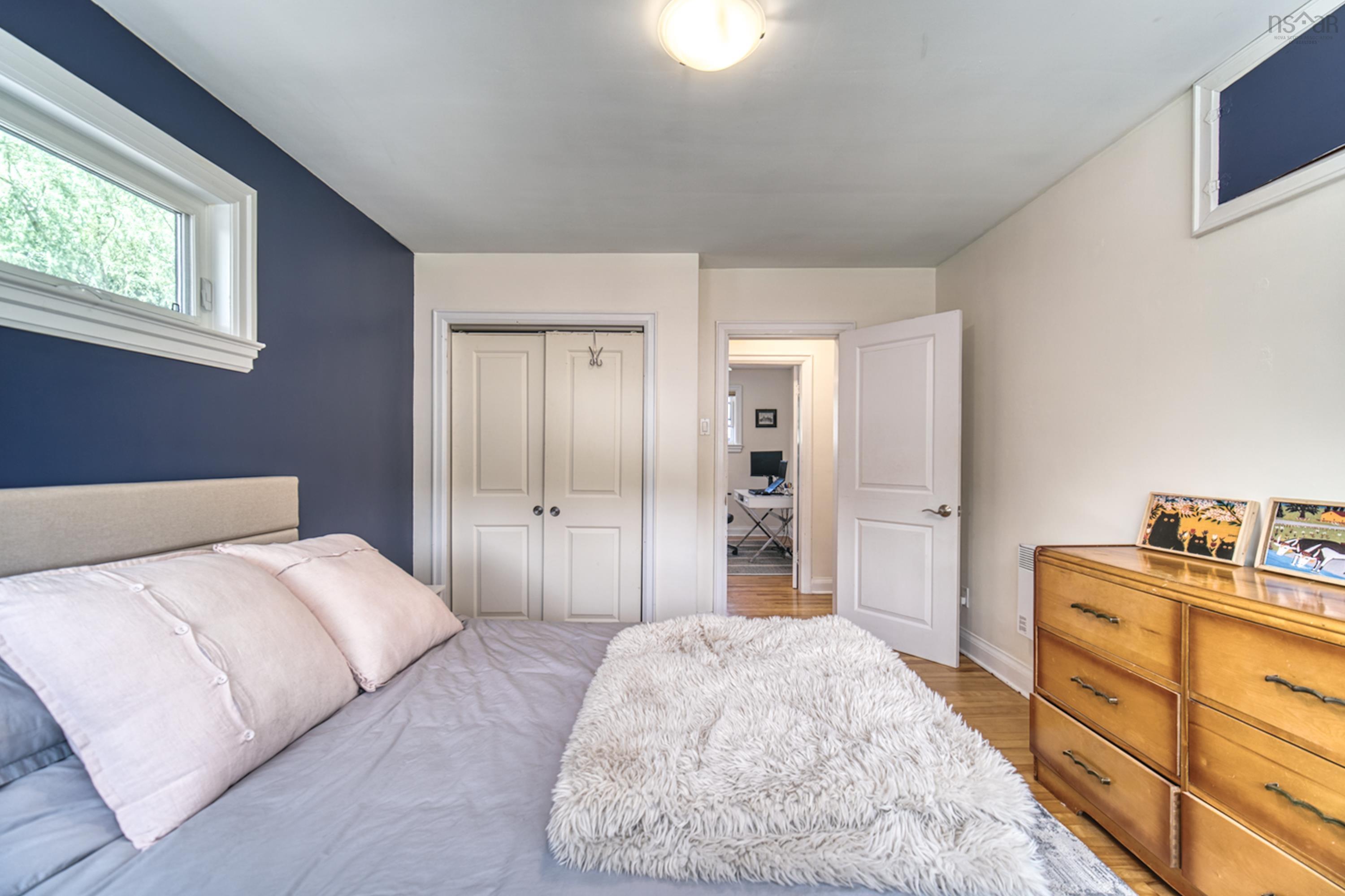 10 Clearview Crescent