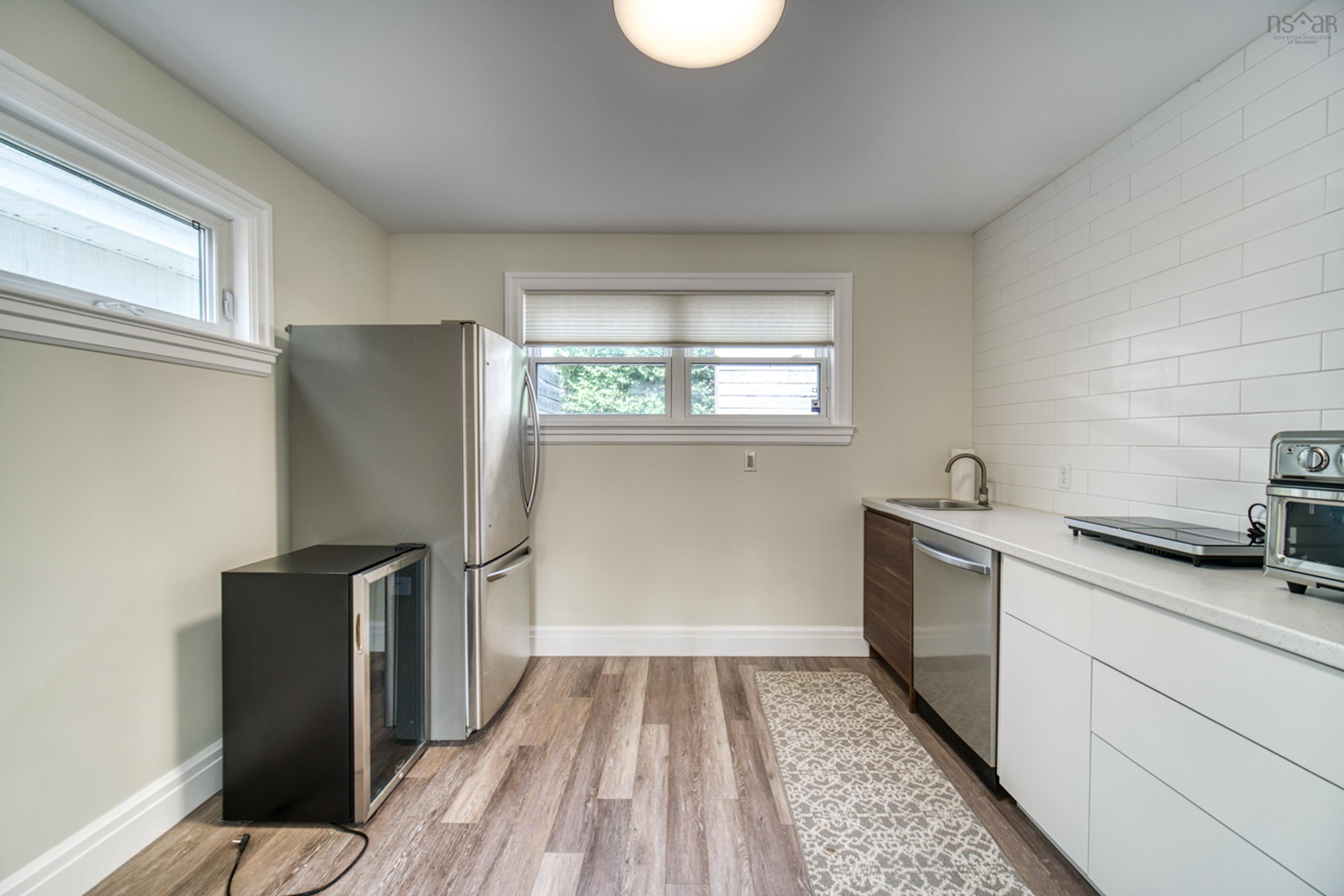 10 Clearview Crescent