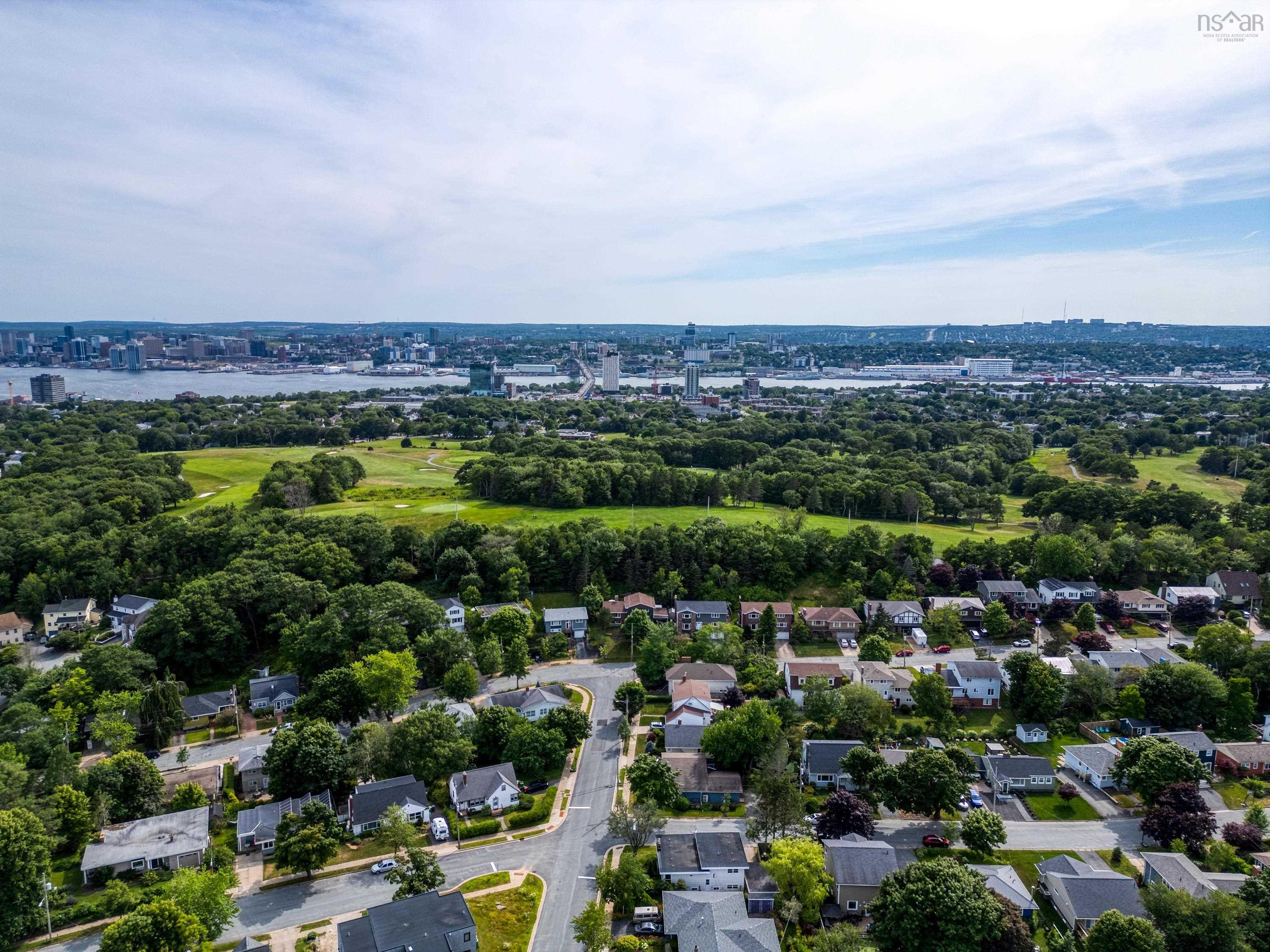 10 Clearview Crescent