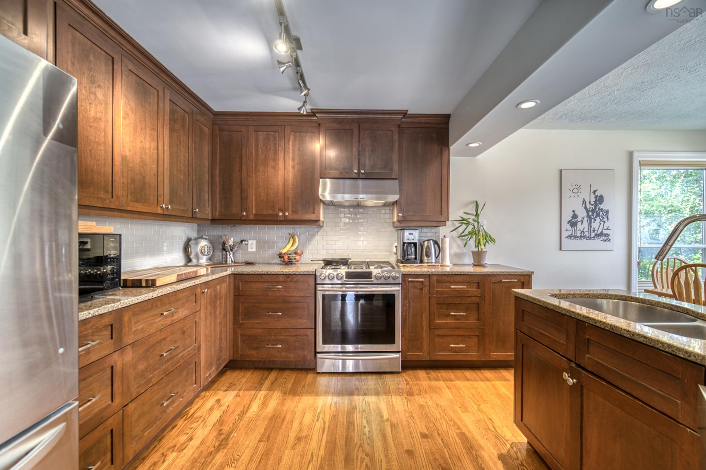 10 Clearview Crescent