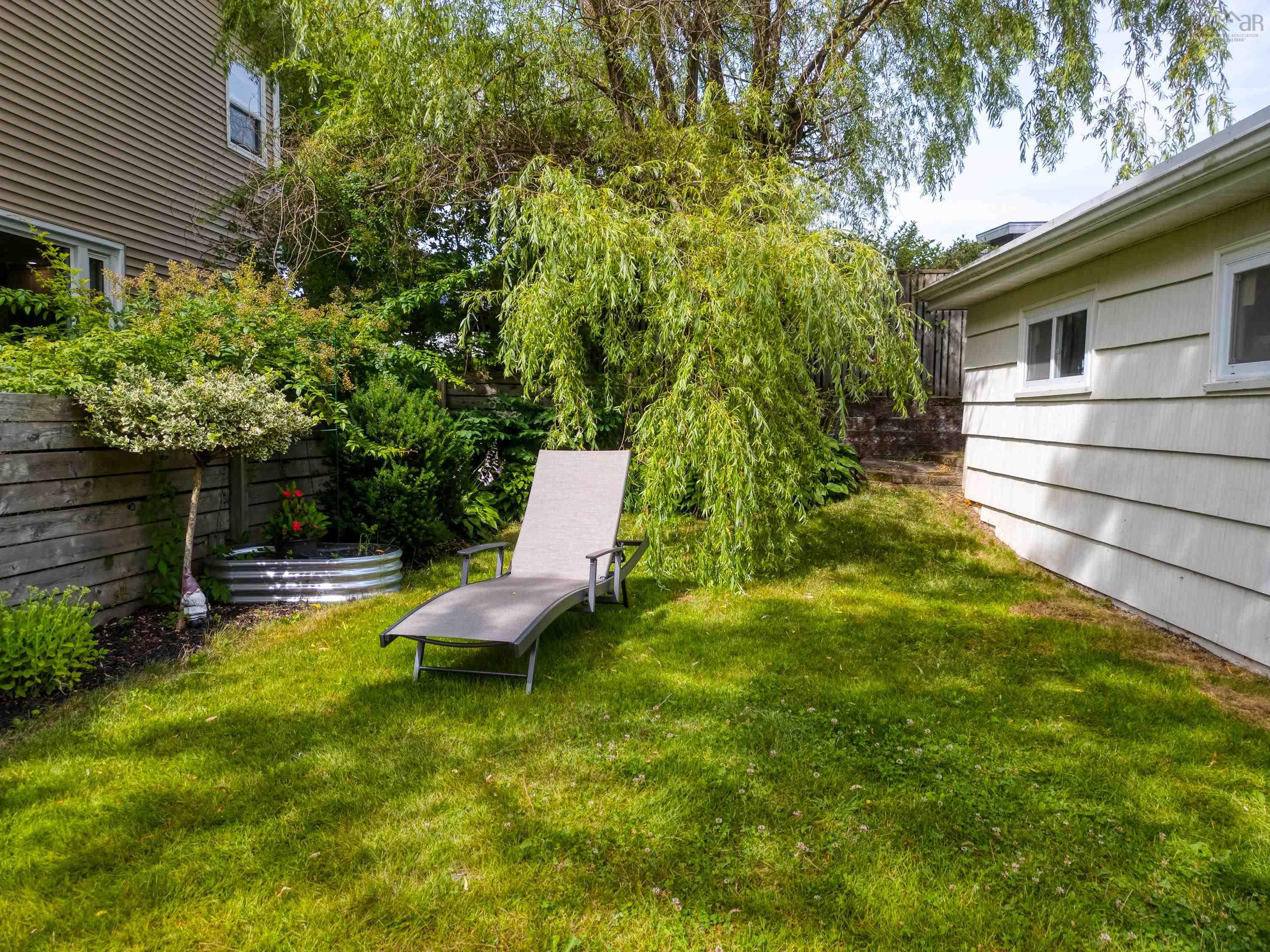 10 Clearview Crescent