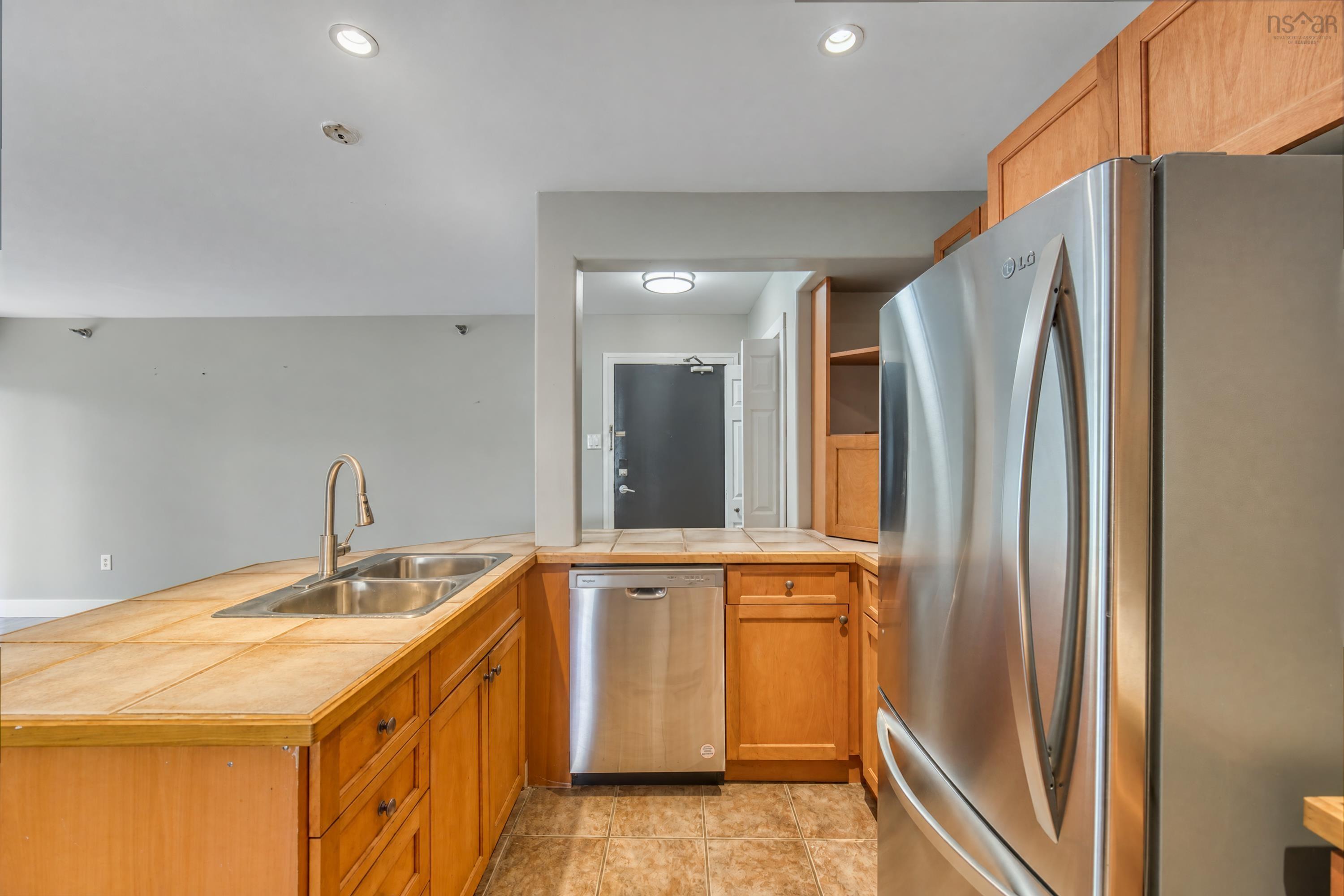 205-120 Rutledge Street Unit: 205
