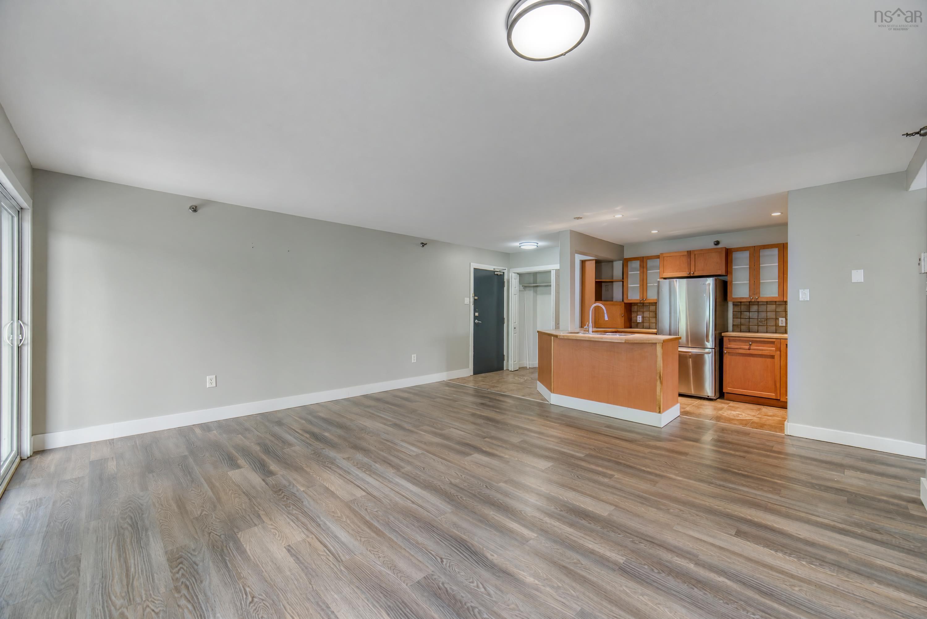 205-120 Rutledge Street Unit: 205
