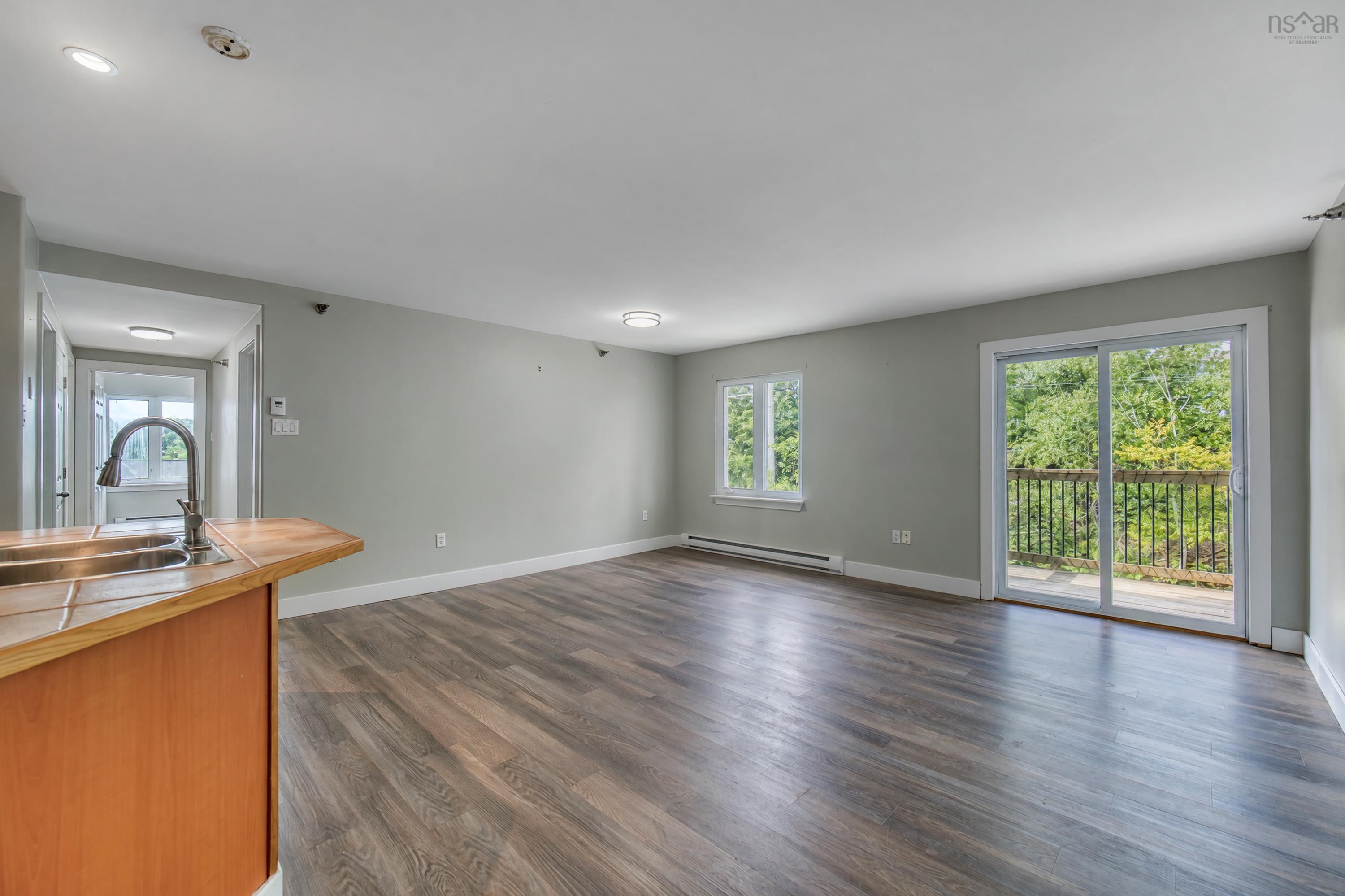 205-120 Rutledge Street Unit: 205