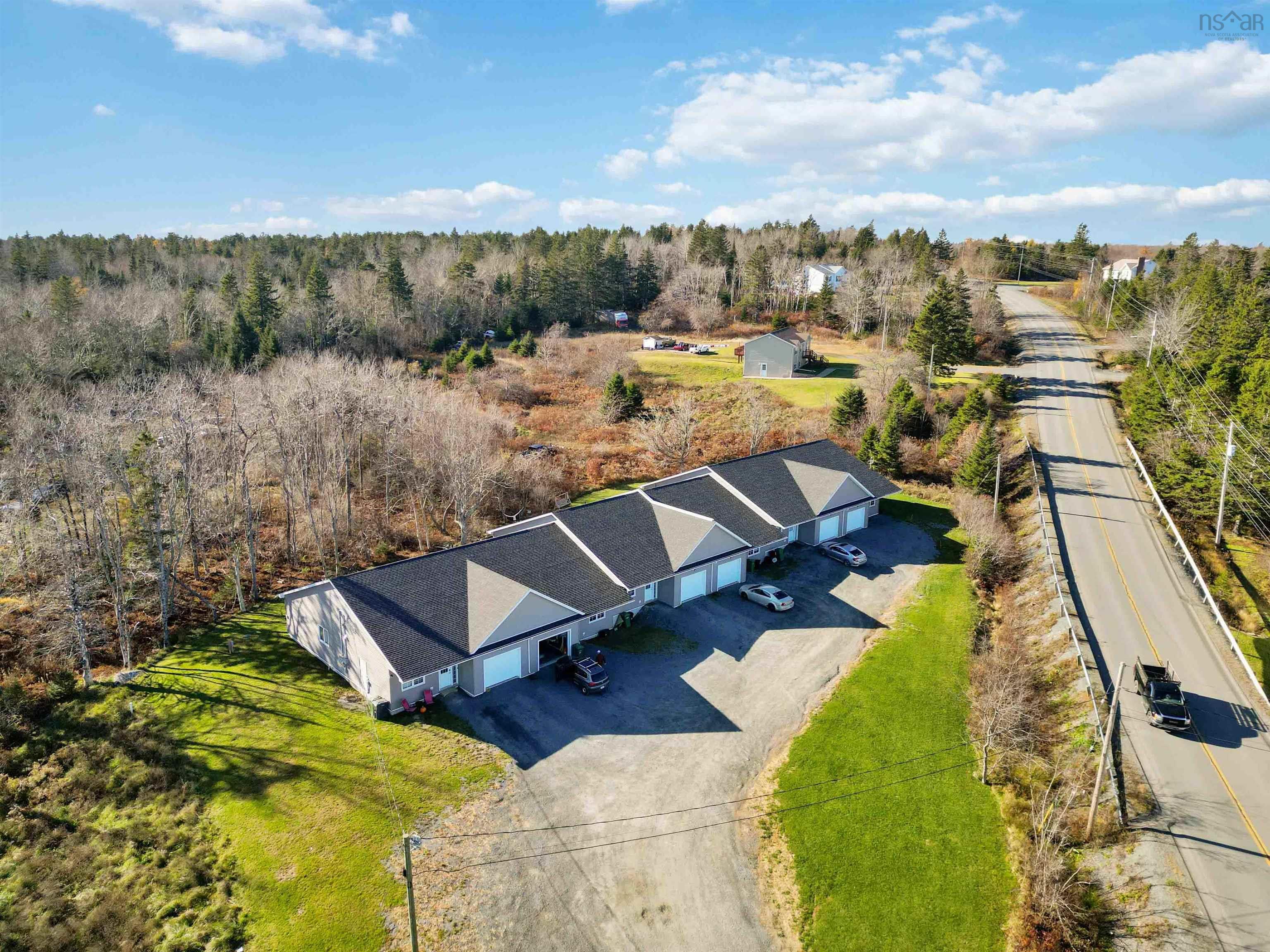 10-20 Cordwood Lane