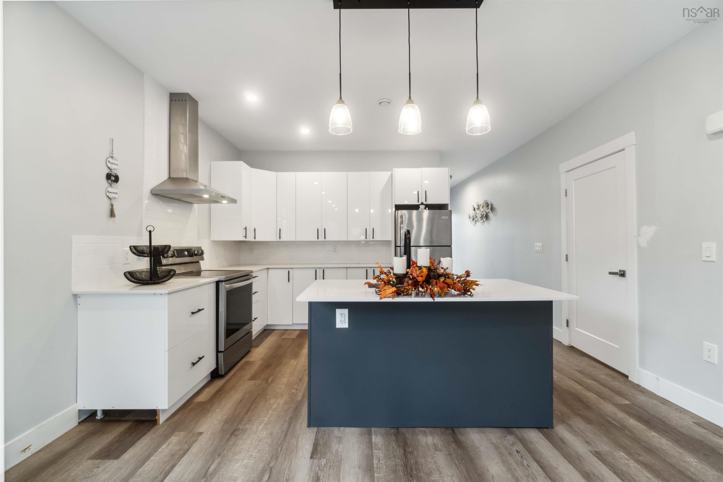 10-20 Cordwood Lane