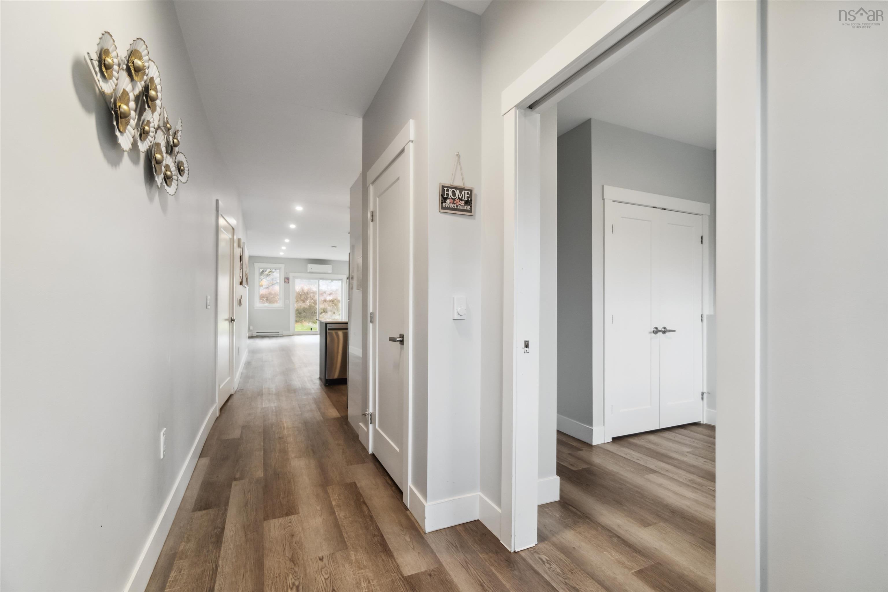 12-22 Penwood Lane