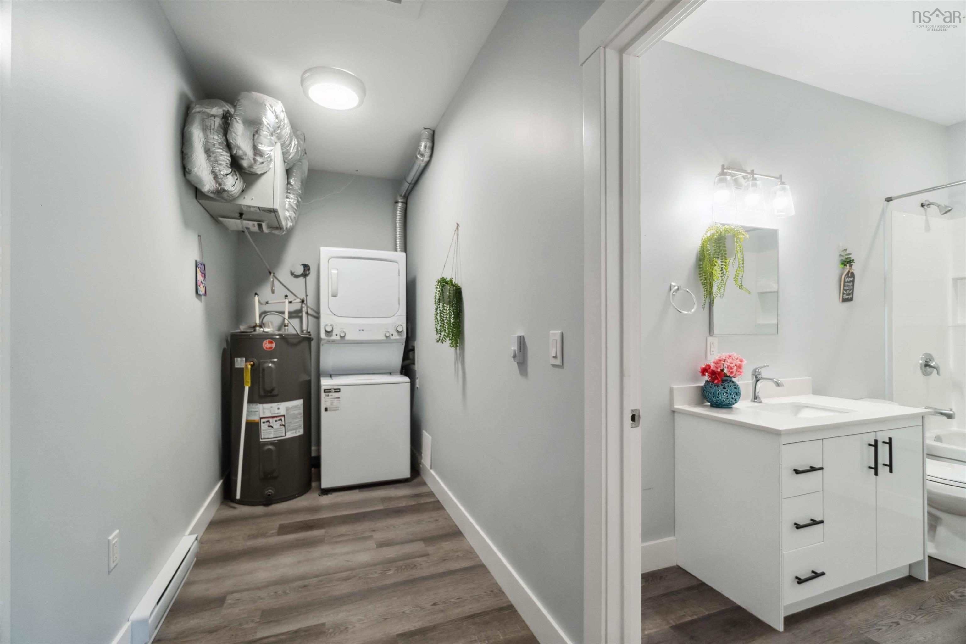 12-22 Penwood Lane
