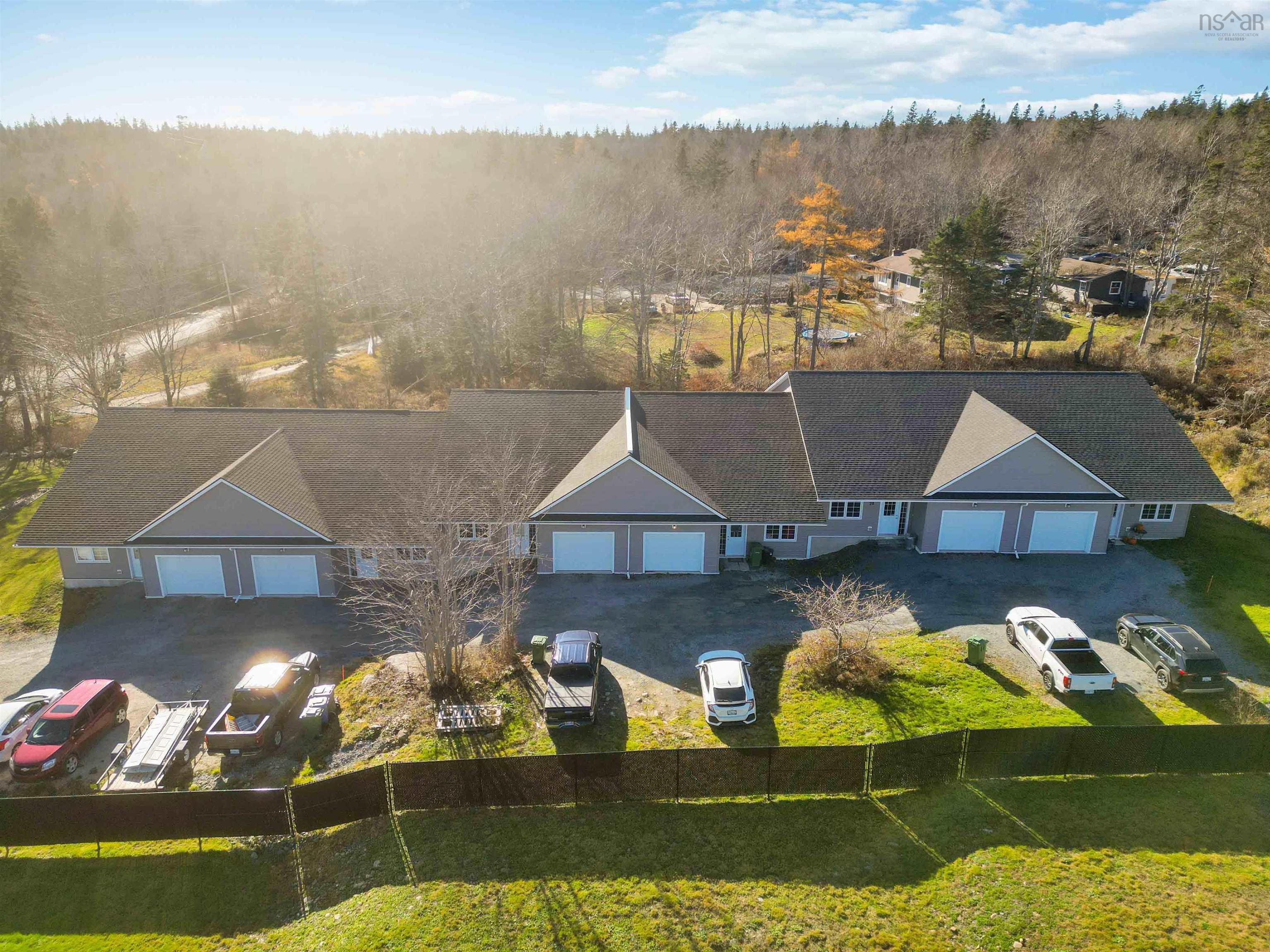 12-22 Penwood Lane