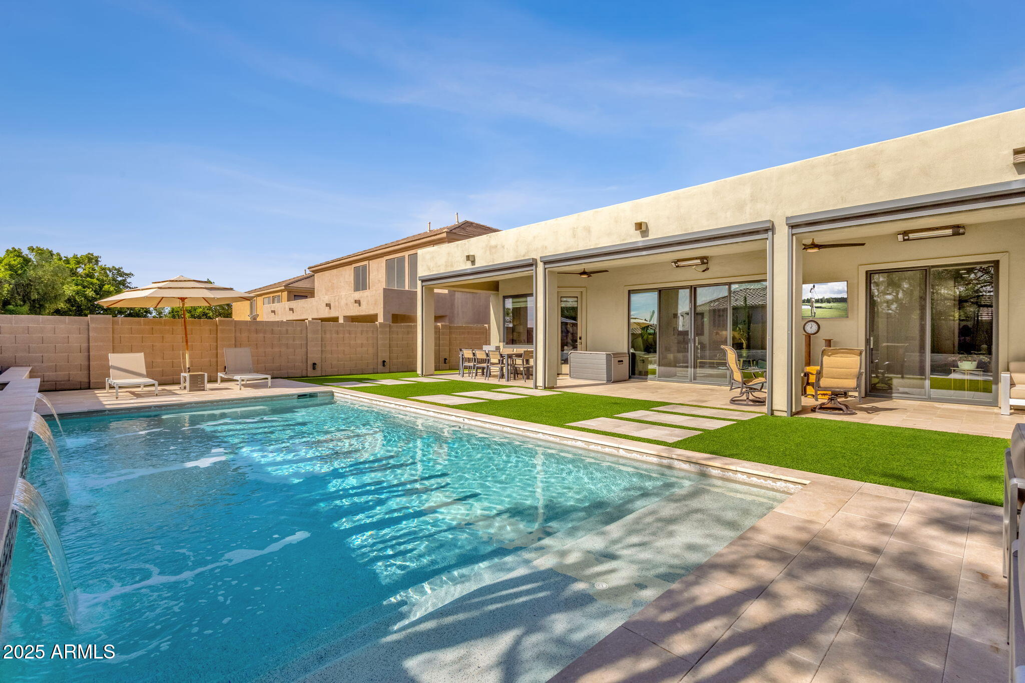 10601 E SHEENA Drive