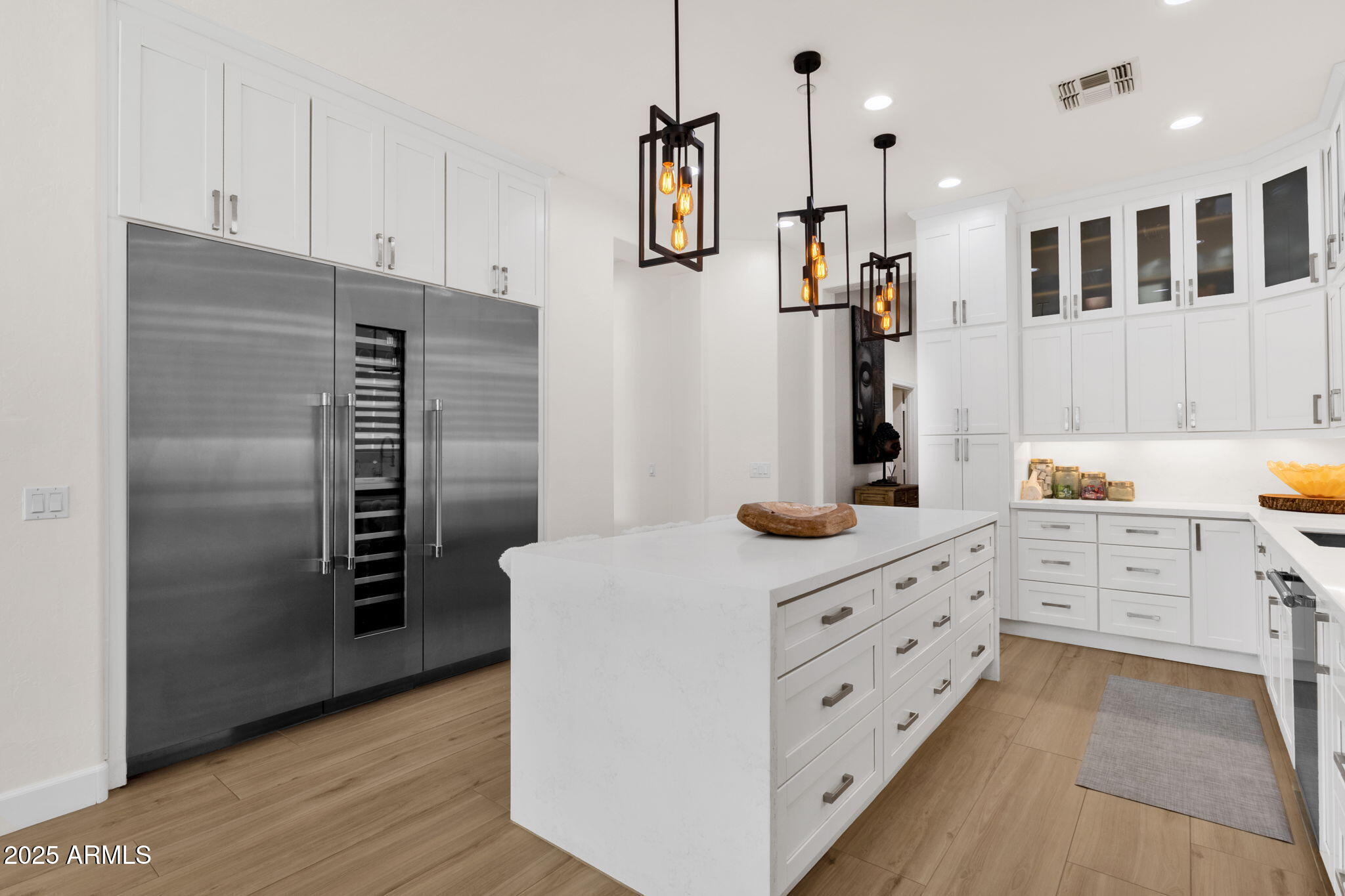 10601 E SHEENA Drive