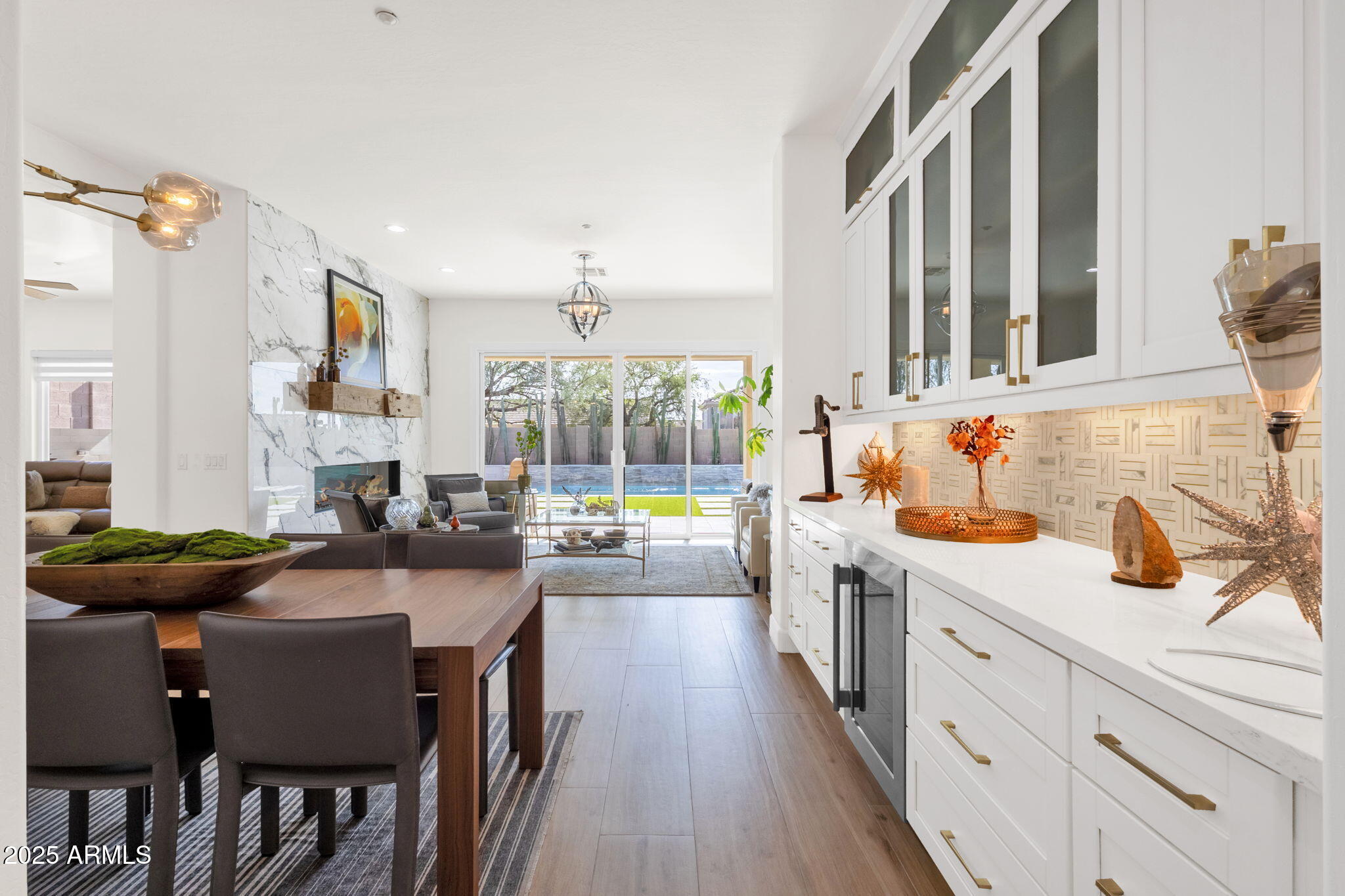 10601 E SHEENA Drive