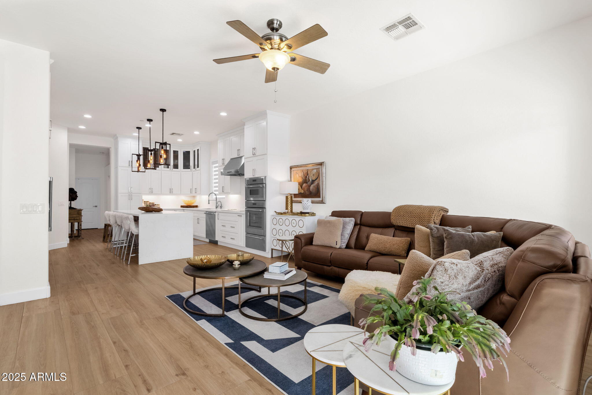 10601 E SHEENA Drive