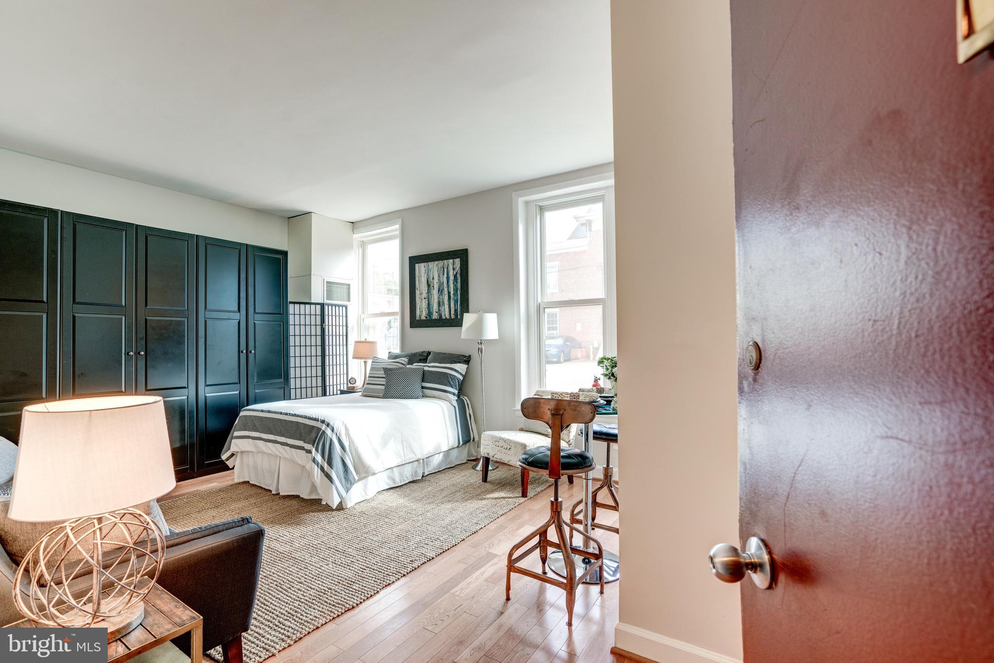 333 2ND STREET NE Unit: 204