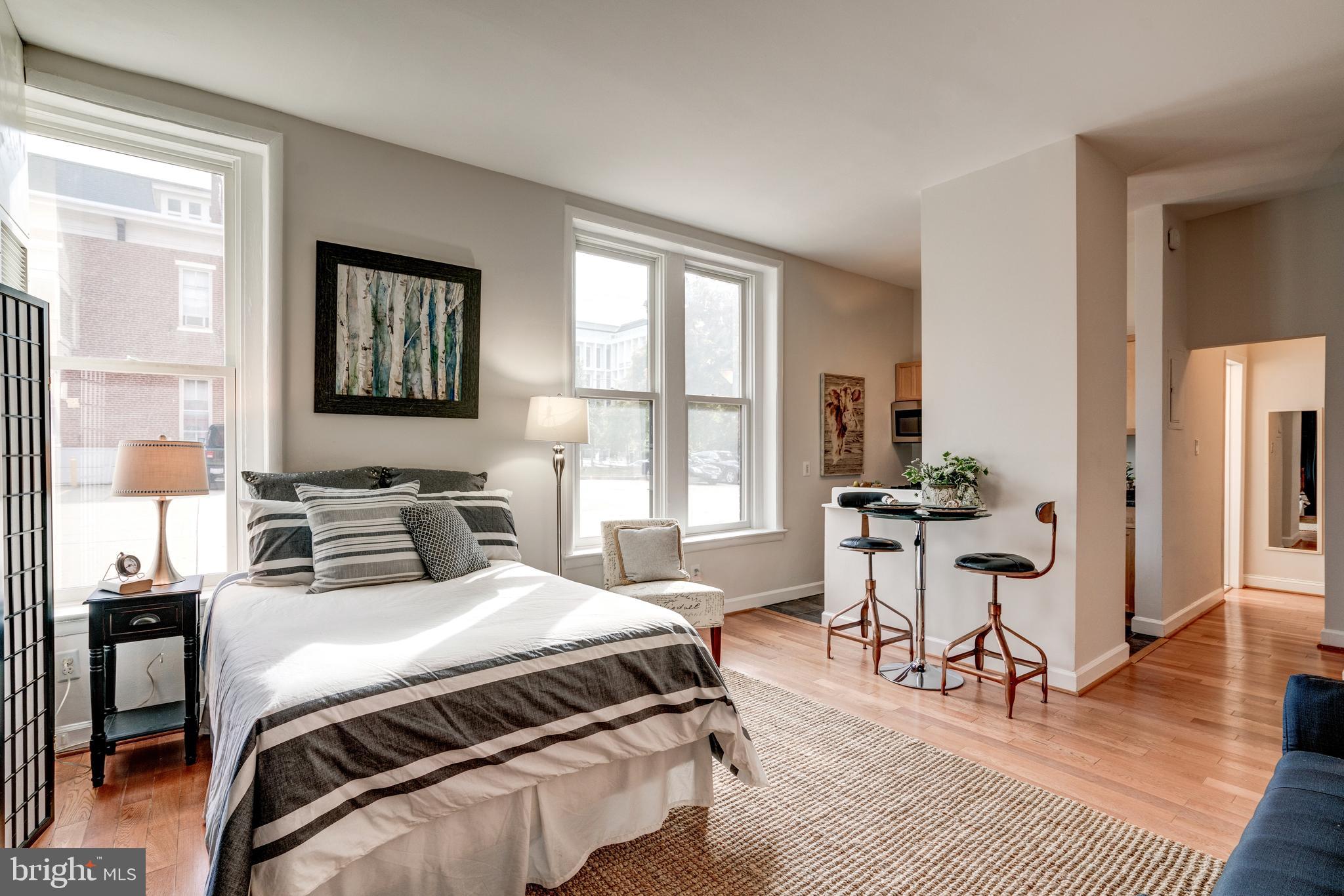 333 2ND STREET NE Unit: 204