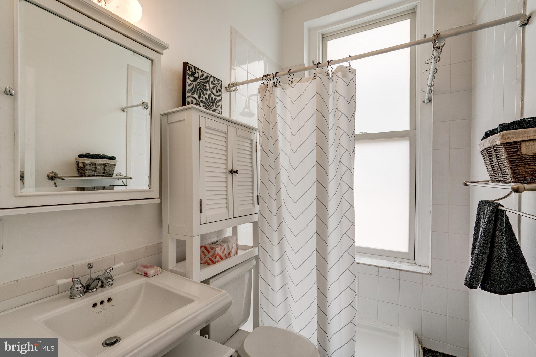 333 2ND STREET NE Unit: 204