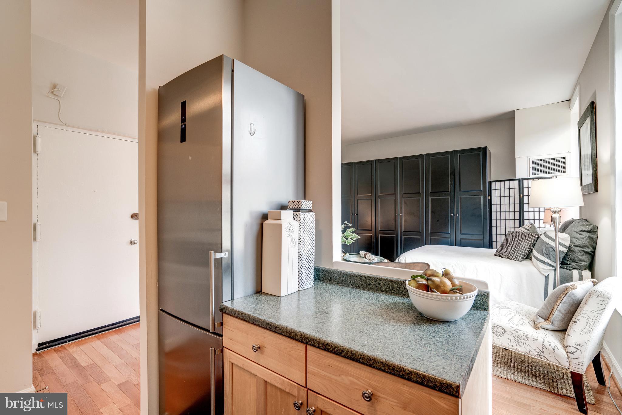 333 2ND STREET NE Unit: 204