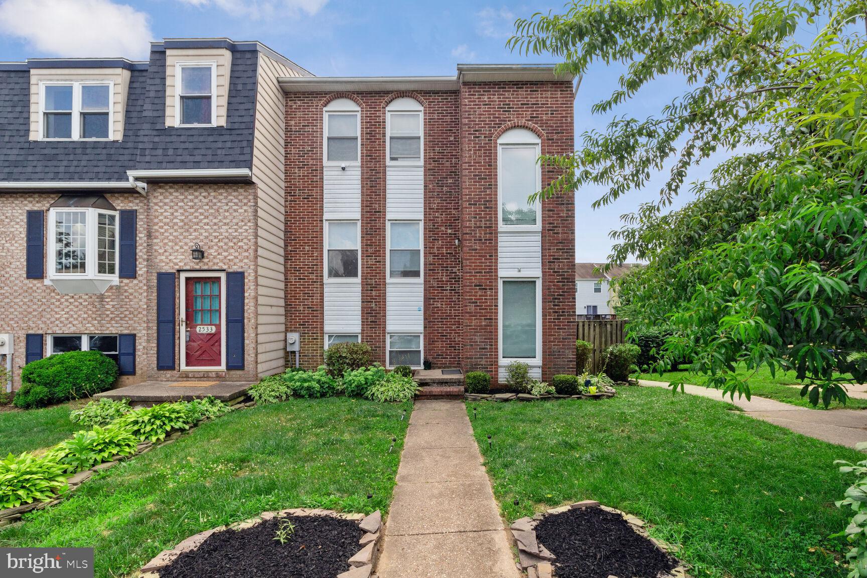 2535 VINEYARD LANE